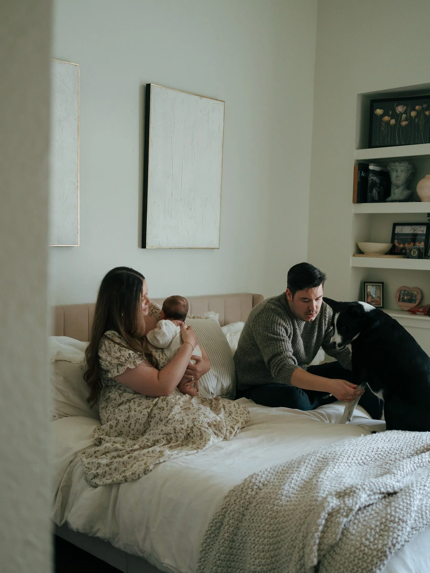 That kind of raw, cozy, real-life moments that turn into lifelong memories we lived during the Roy&rsquo;s newborn session, reminded me how much I adore lifestyle family sessions.

This is why my new season of branding is all about capturing love as 