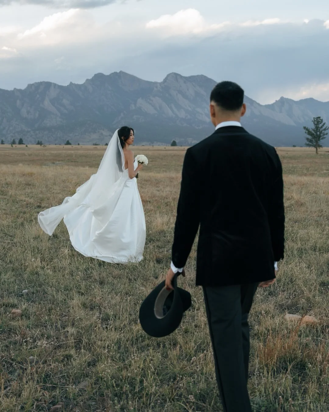 Minjoo &amp; Erland are your reminder that the wedding story doesn&rsquo;t have to end on the wedding day.

They got married in the city, surrounded by the energy and celebration of it all. But later, they realized there was still a piece of their st