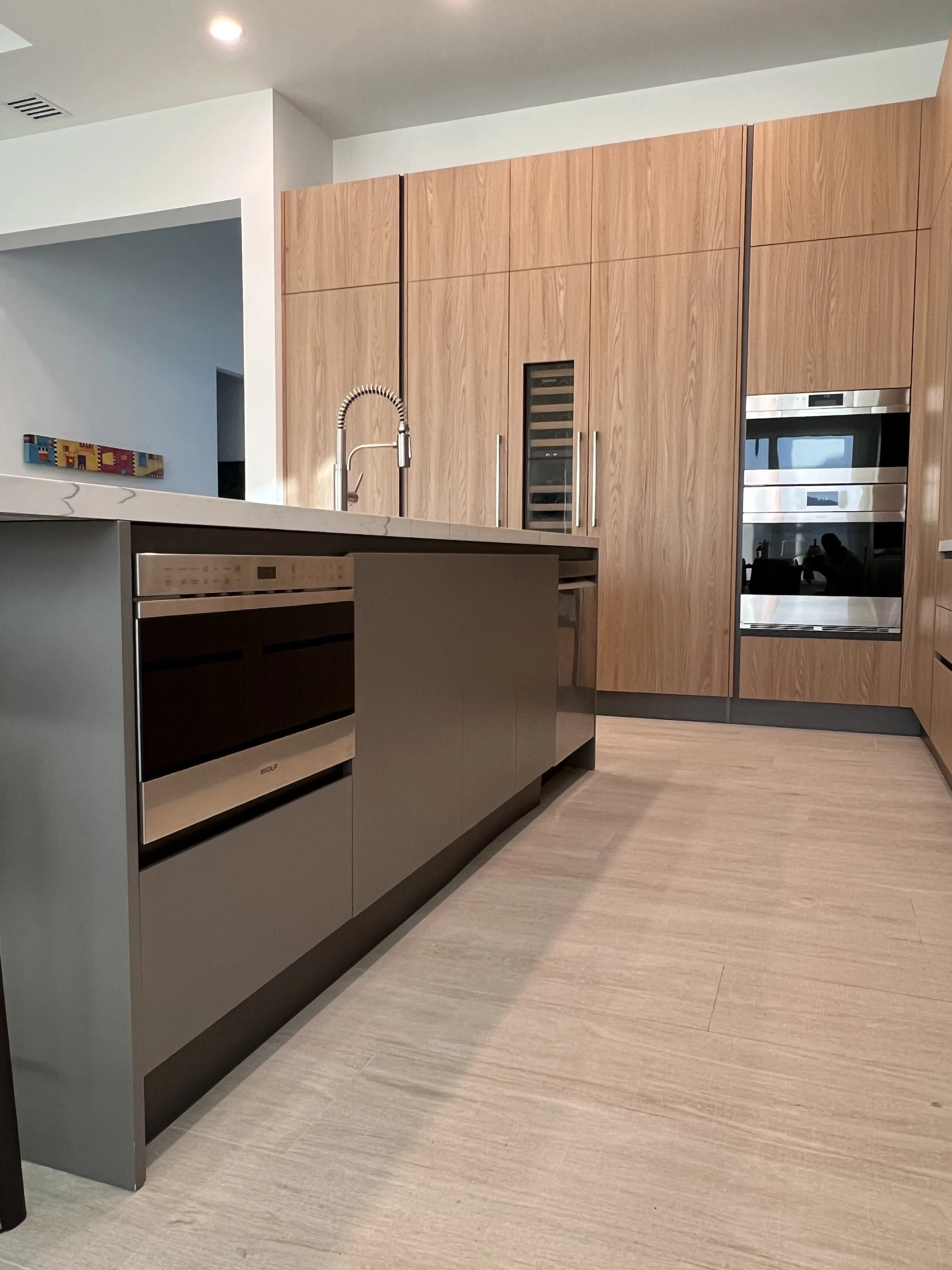 Modern Kitchen Remodel by Kitchen Quest design solutions — Project 1 project photo 4