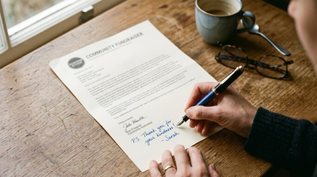 How to Keep Your Fundraising Sounding Human When You're Using AI