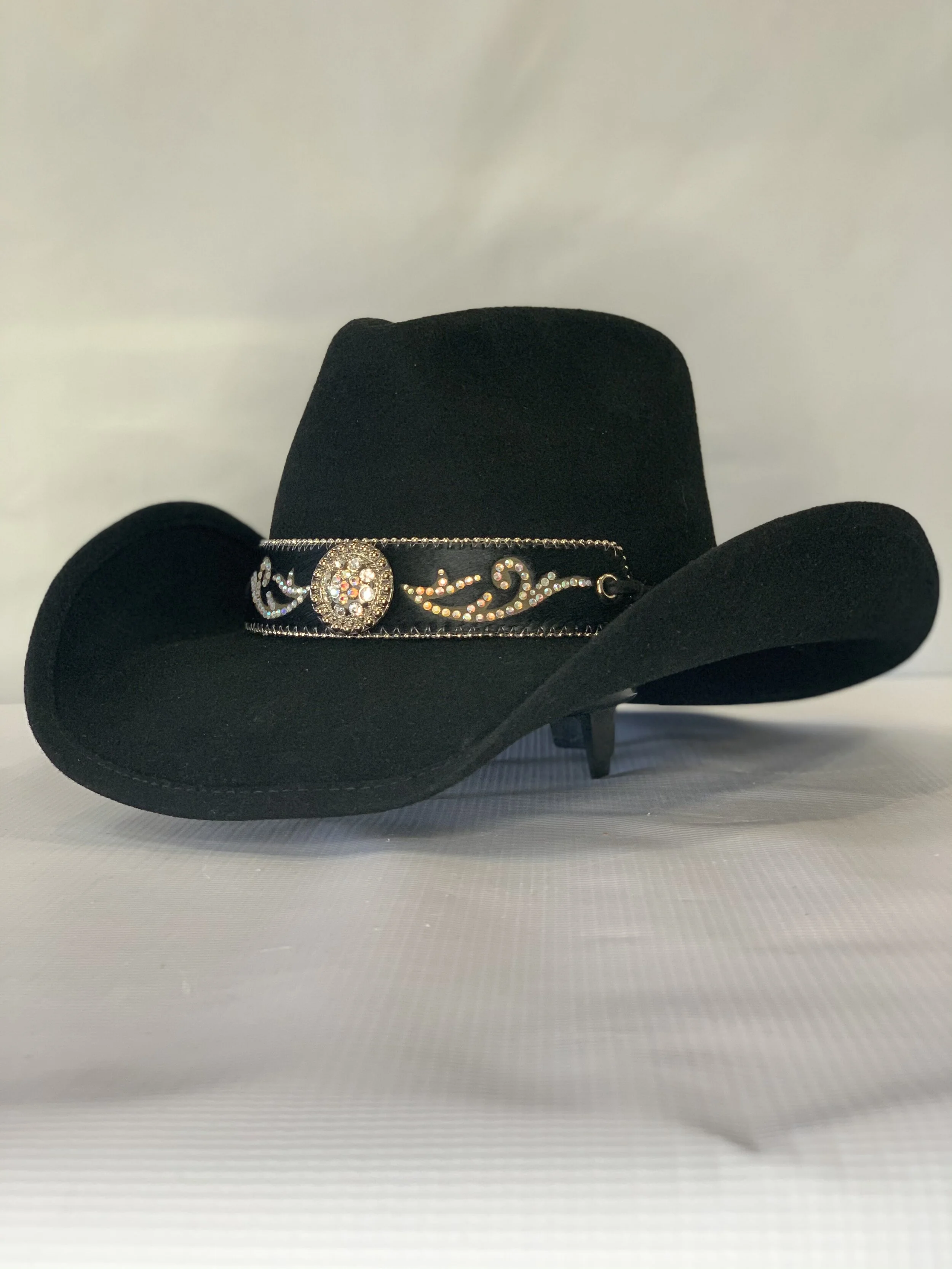 Hangin’ Out Wool Hat - Black