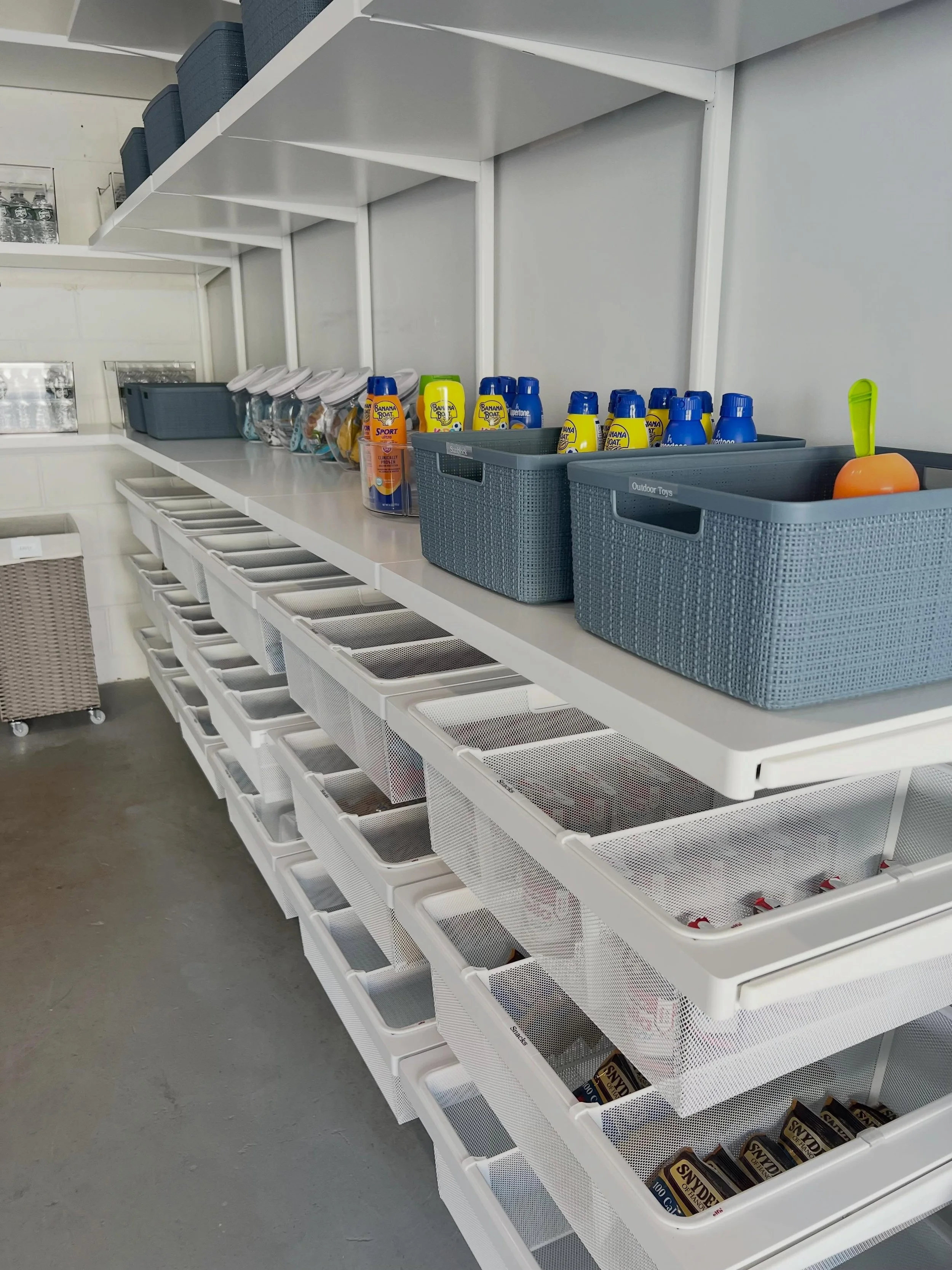 🇺🇸 Happy 250th Birthday, America! 

July is here, which means sunshine, backyard BBQs, pool days&hellip; and the perfect time to get your outdoor spaces organized!❤️🤍💙

Whether it&rsquo;s your garage, patio, outdoor kitchen, or pool storage, crea
