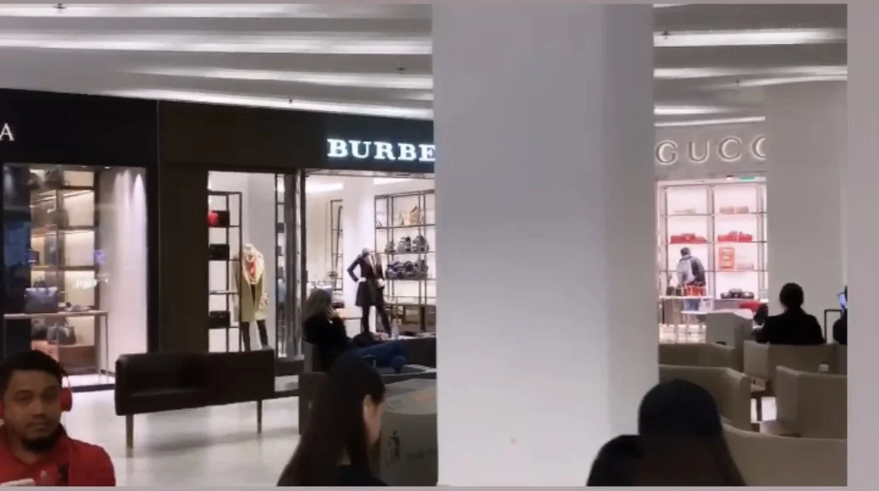  inside the mall 