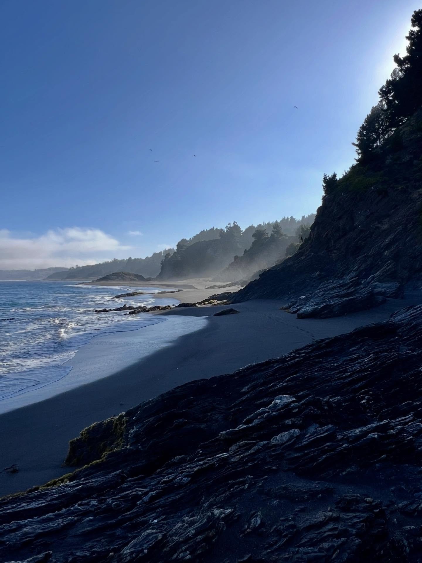 Hey Friends, I&rsquo;m gonna be in Chile for a while. So&hellip; maybe I&rsquo;ll put some fun pretty clips in my stories now and then and I&rsquo;ll get back to the glass when I&rsquo;m back State-side. Thanks for hanging out with me!