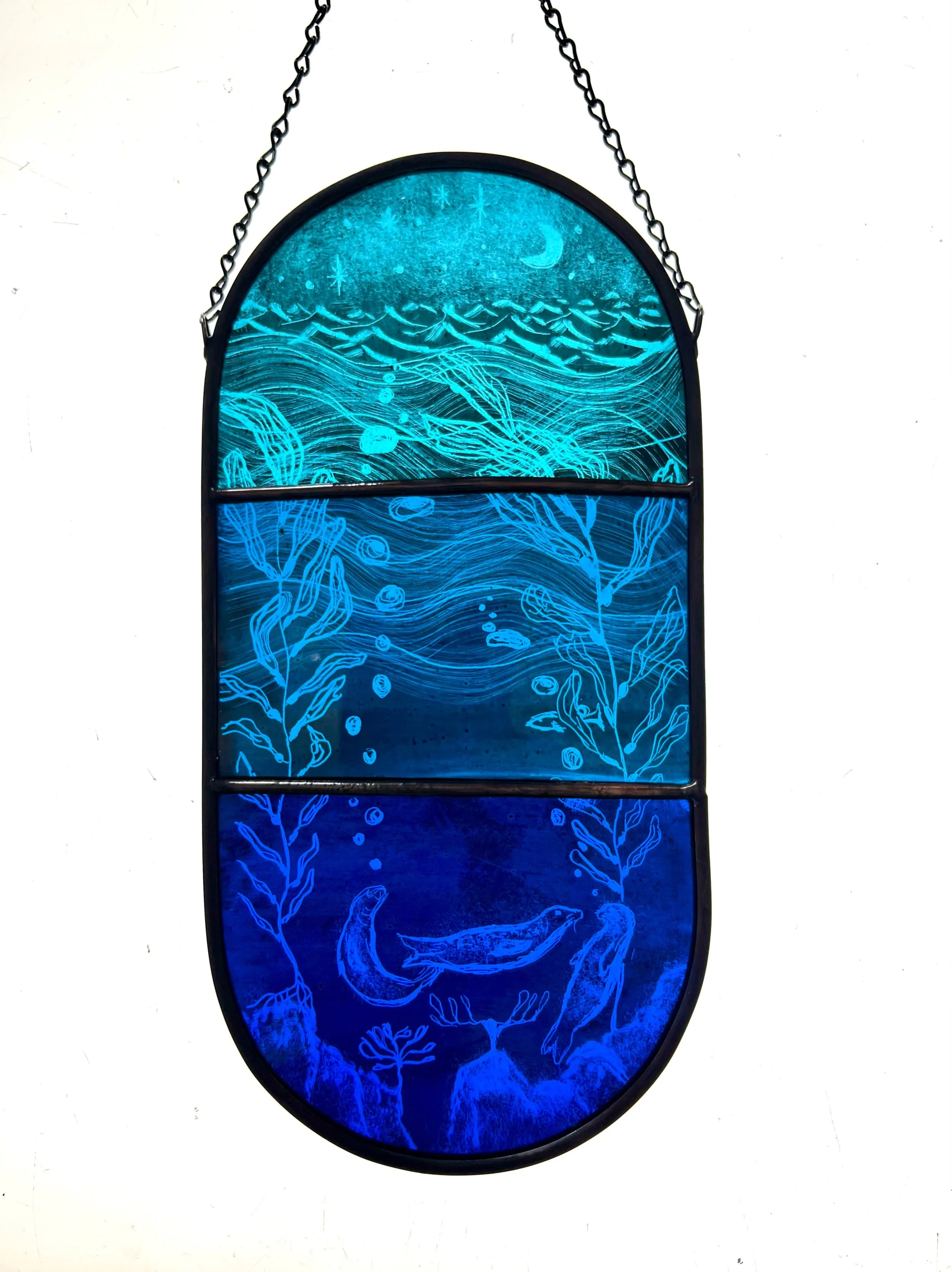 A little sea scene off to its forever home! #stainedglass #stainedglasspainting