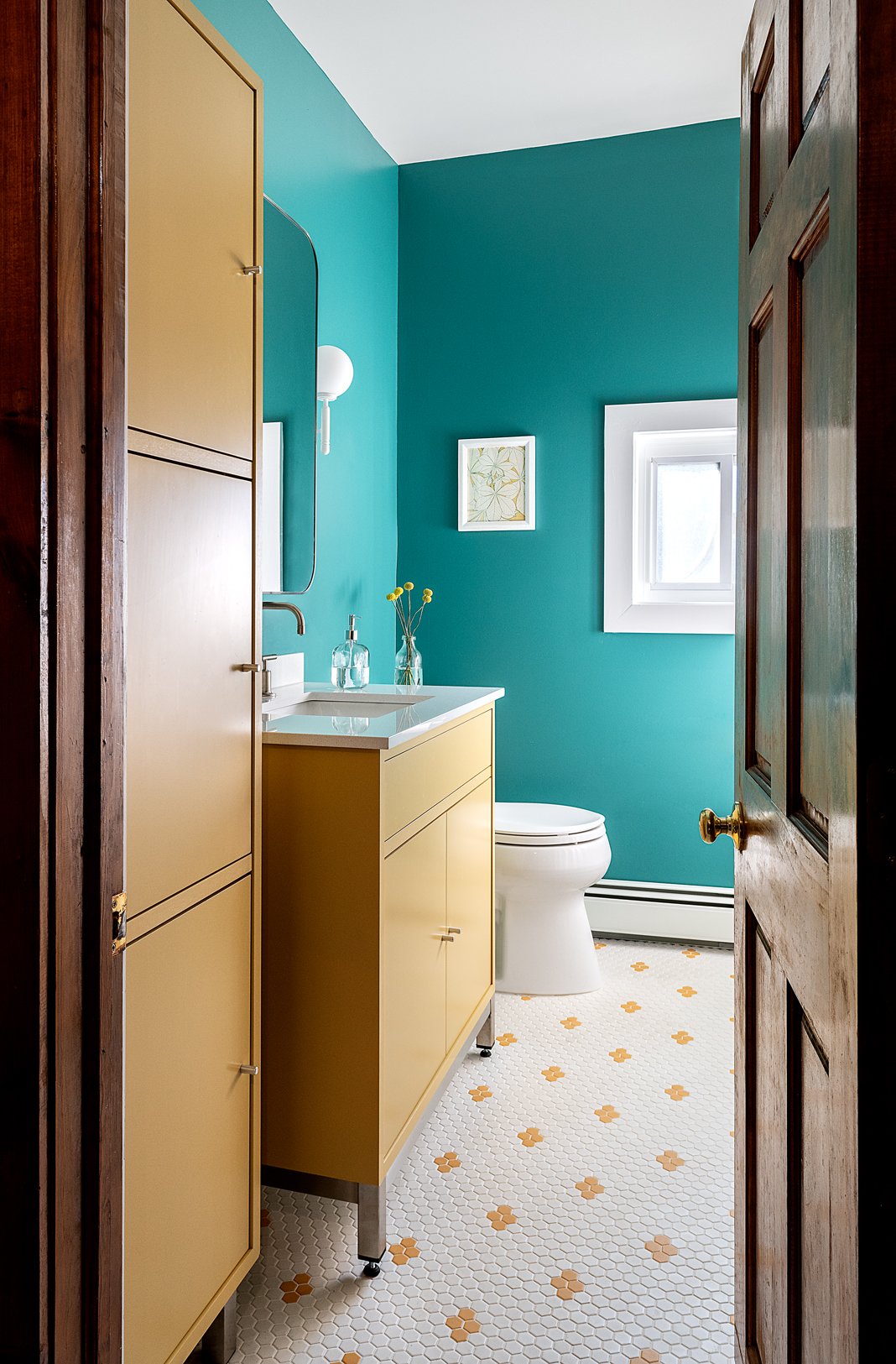Bright-Full-Bath.jpg