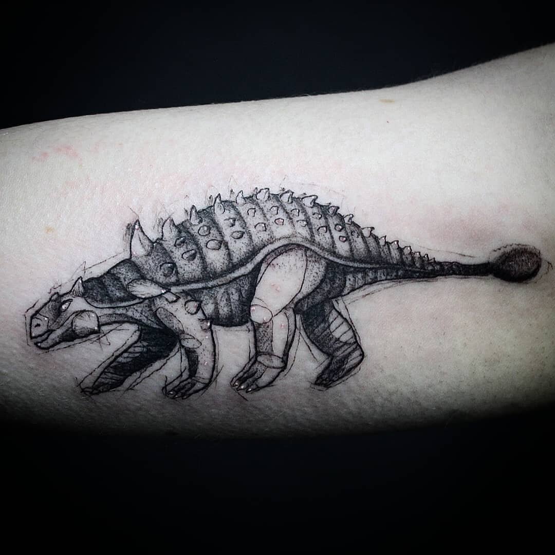 Dino boi for @rotisserie_ch.cken thanks again b! 🙏🤘
.
Soon enough we will be just like these scaley boys and long gone if this god dang rona BS keeps up!! 
.
Hit me @homesick.studio before humanity becomes extinct too 🙇&zwj;♂️🦖