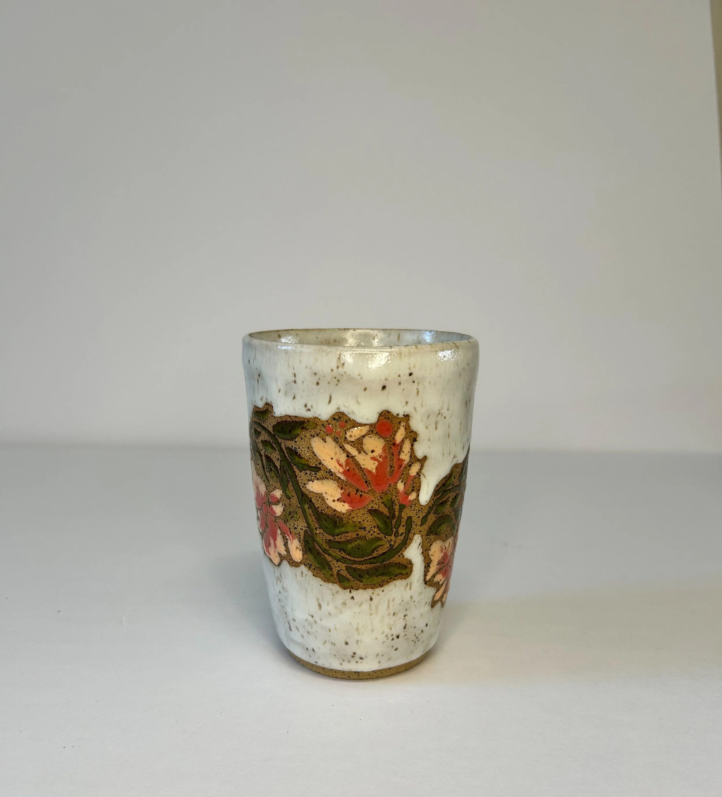 *DRIPS* Pint Glass with flowers - 12 oz