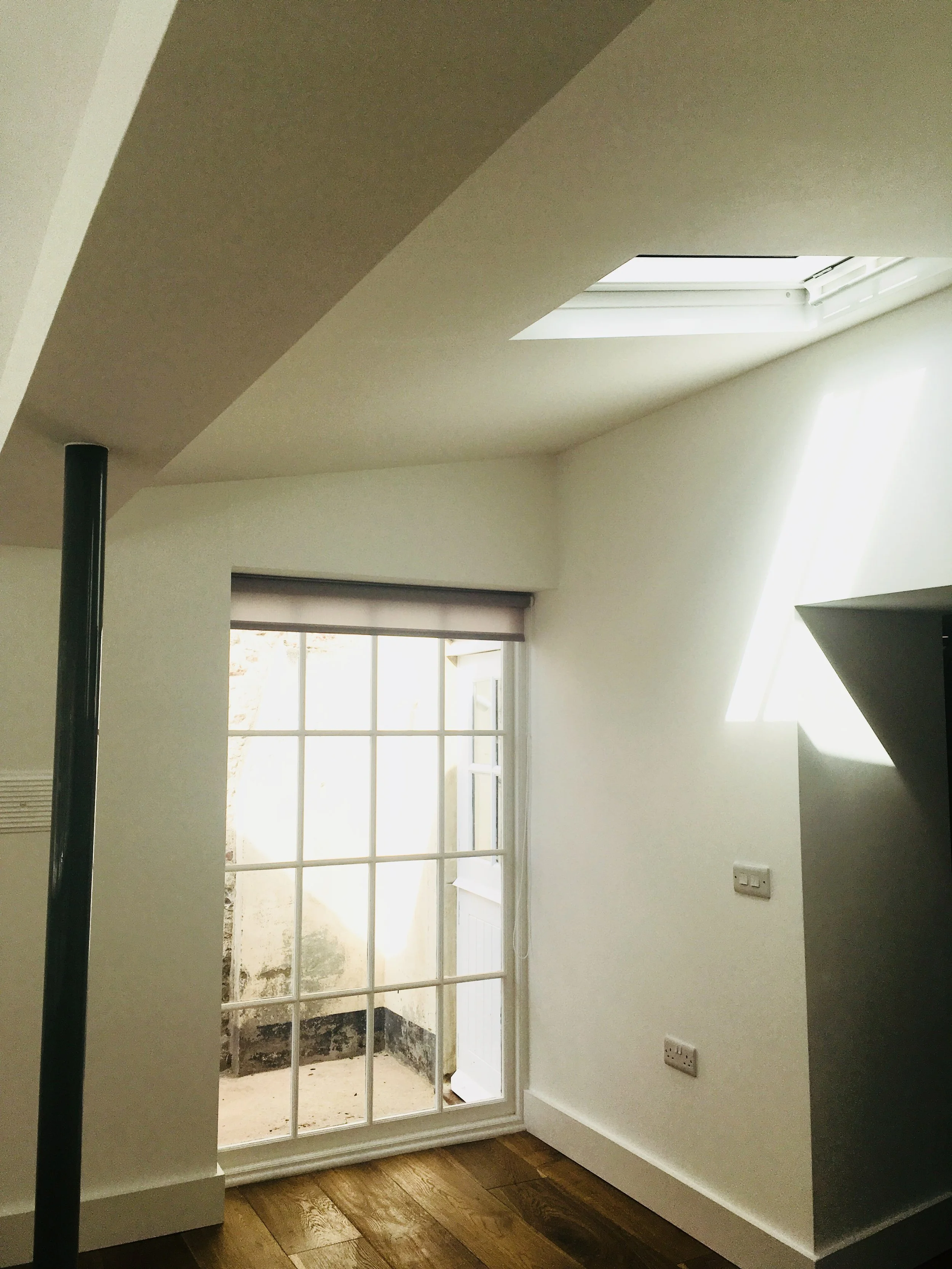 Banana store dining room.jpg