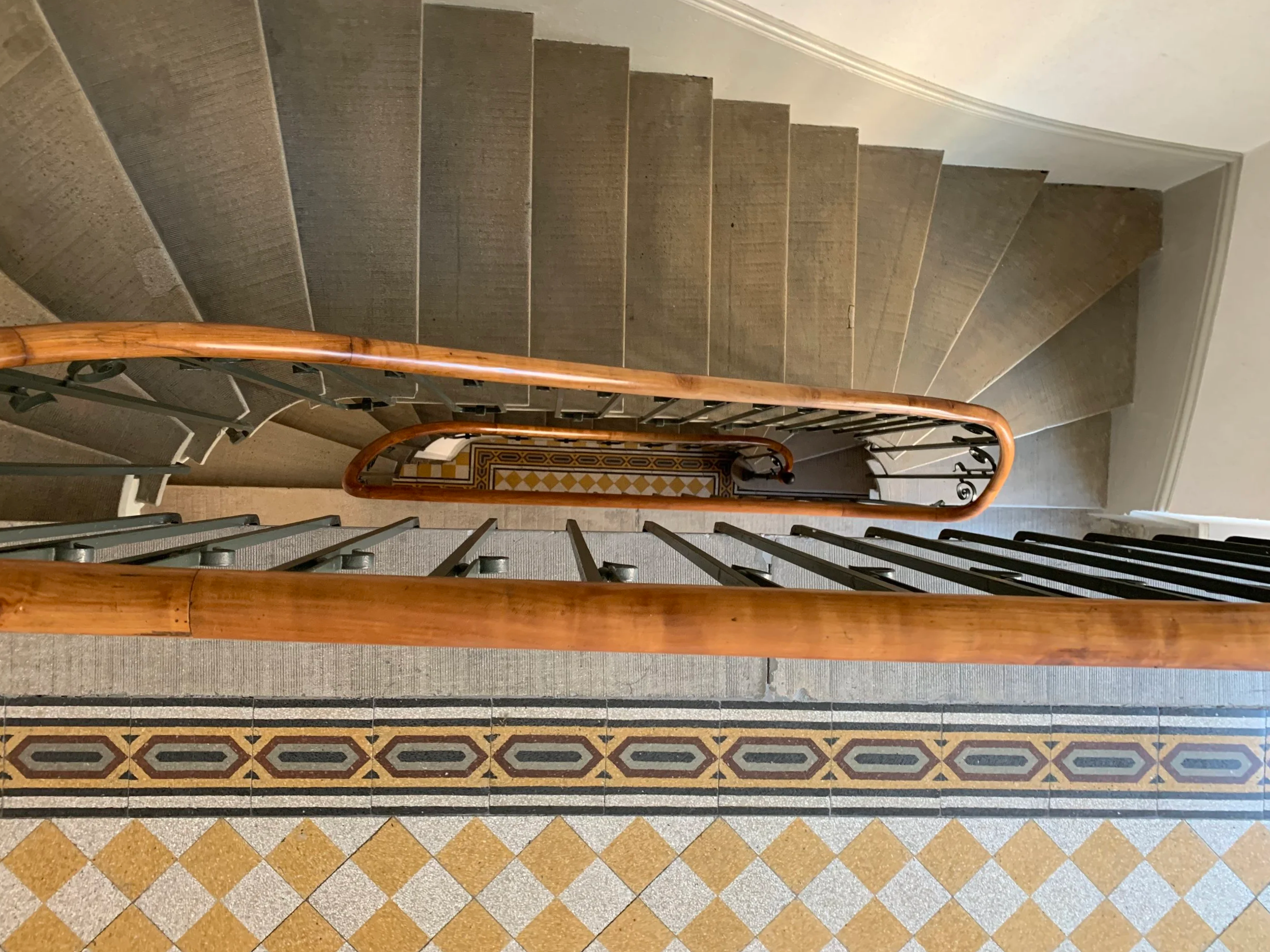 Hall de l'immeuble des appartements SIAC