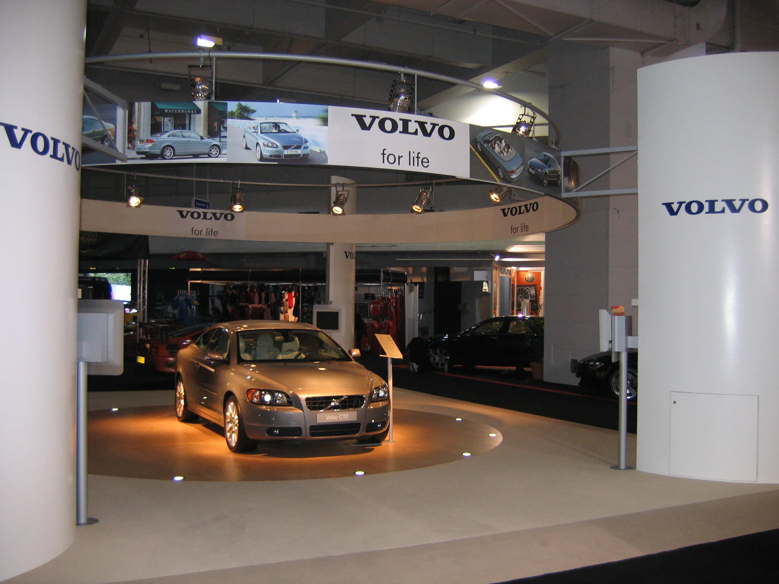 Volvo (A) @ MPH Show.JPG