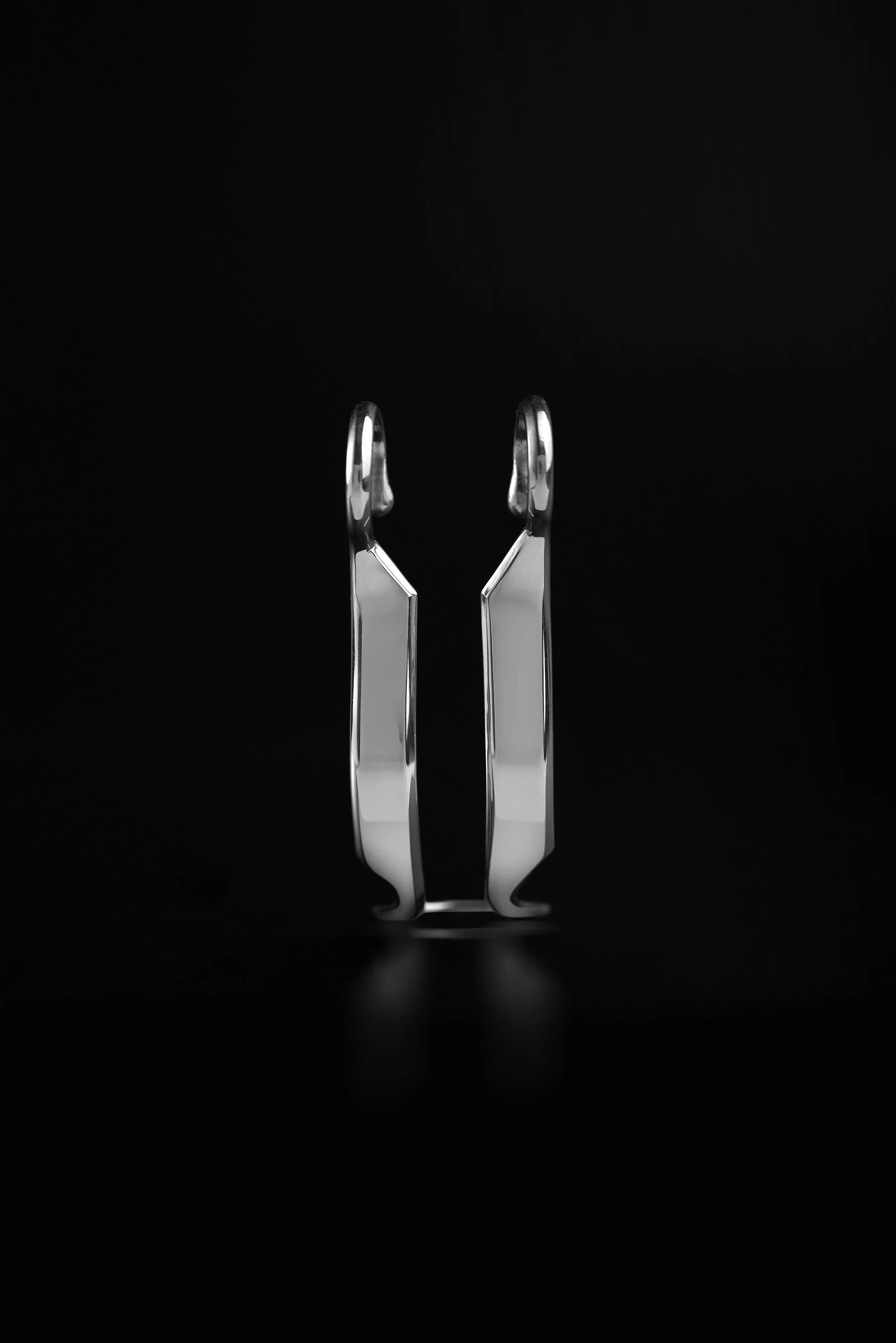 Parallel Chin Cuff