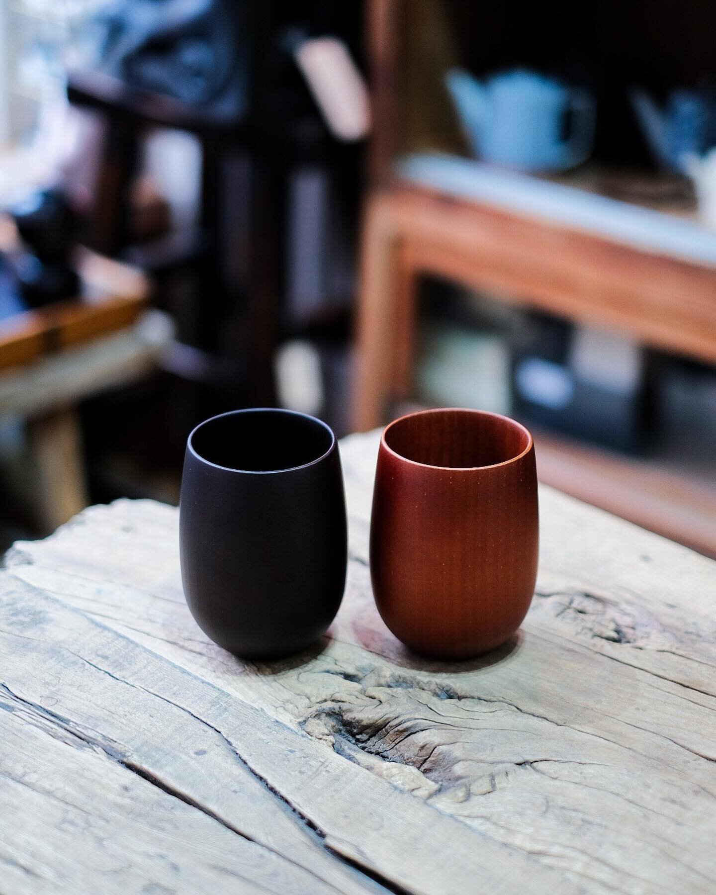 Our wood teacups, their perfect curves and pure, without any designs or embellishments, make this two-piece design. Without handle, they follow the japanese code. Because the cups japanese do not have a handle.
.

#craft #design #tealovers #authentiq