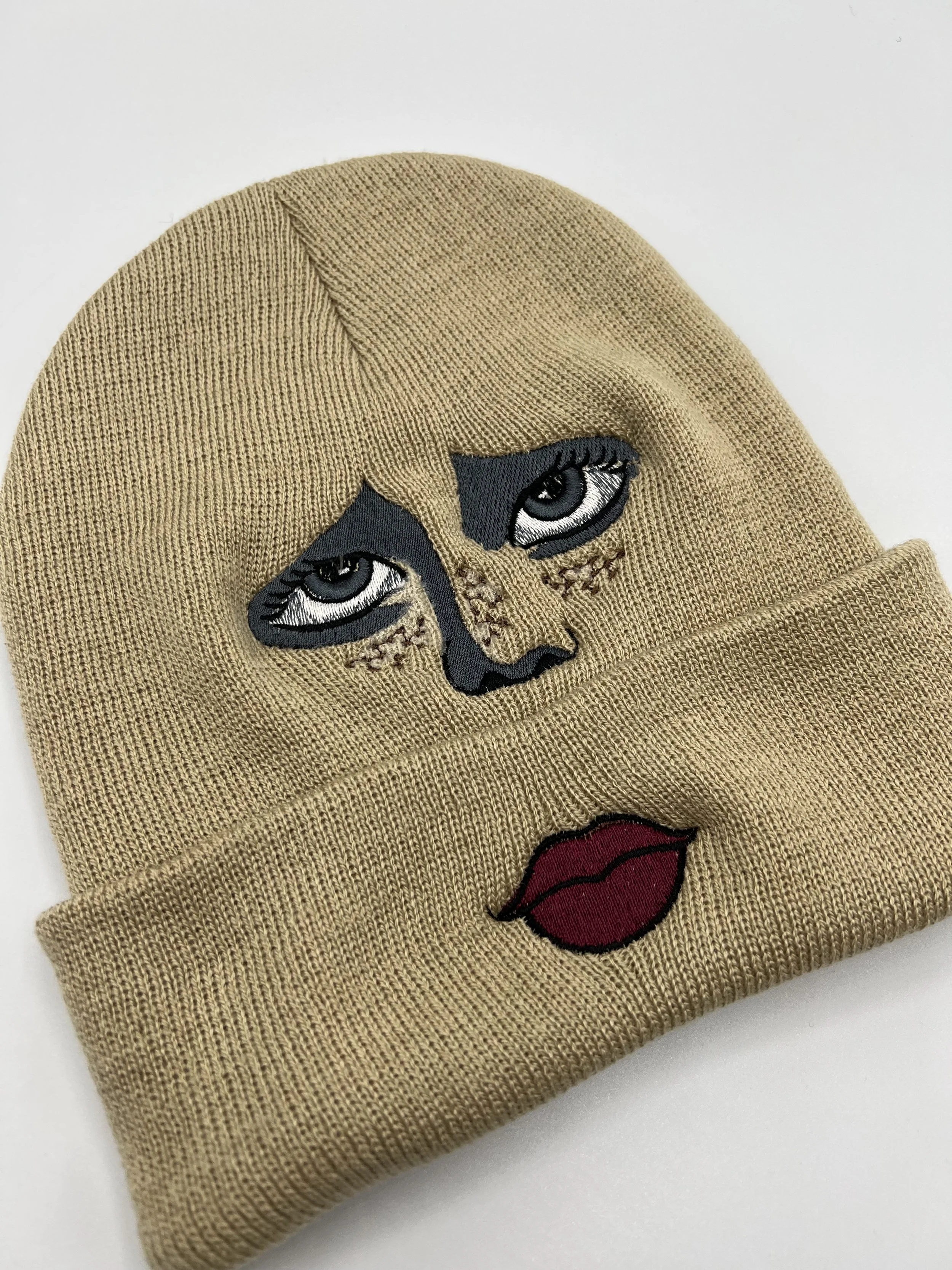 Custom gift embroidery for special occasions