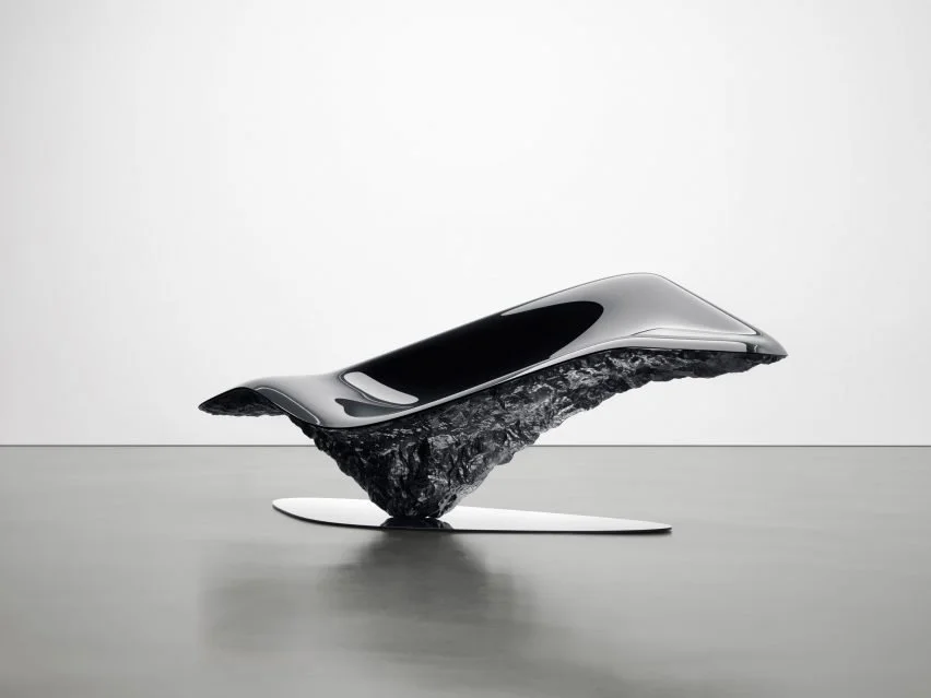 Pininfarina Creates Chaise Longue with The "aerodynamic curves" of a Sports Car