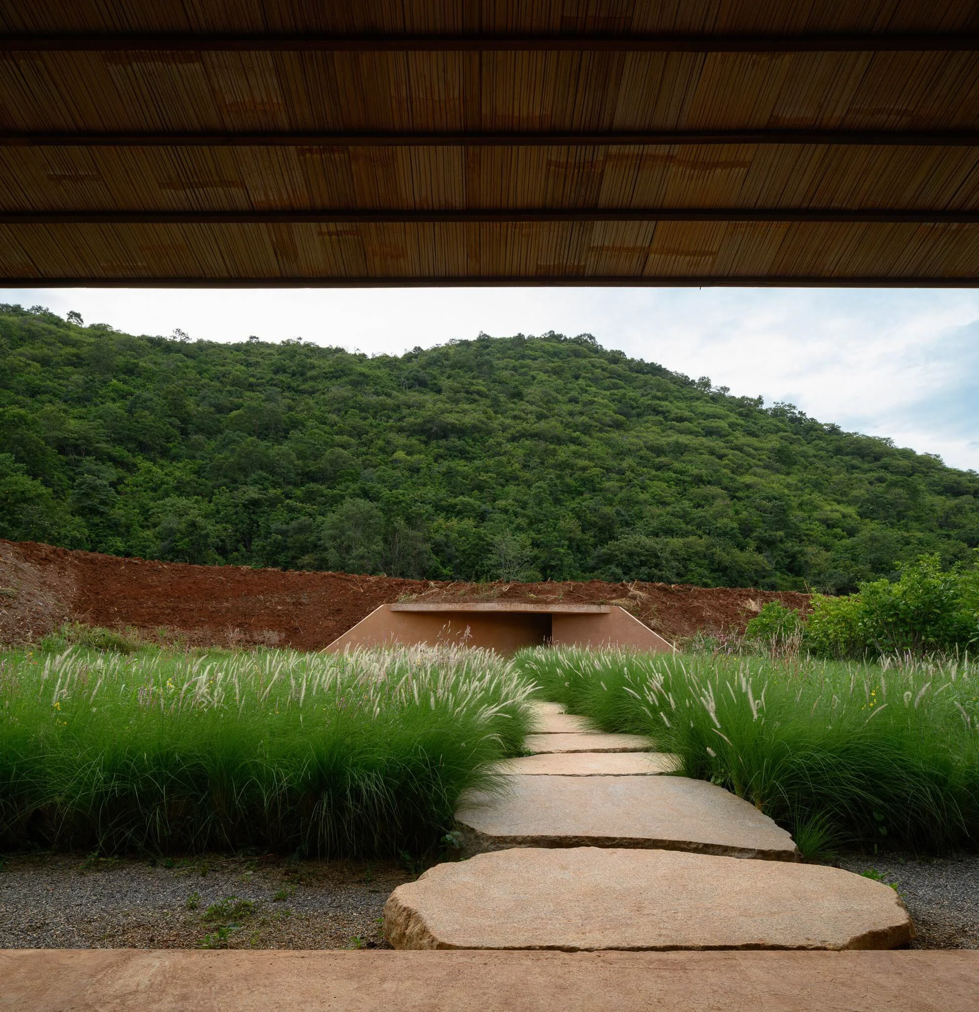 Khao_Yai_Art_Forest-L_011.JPG