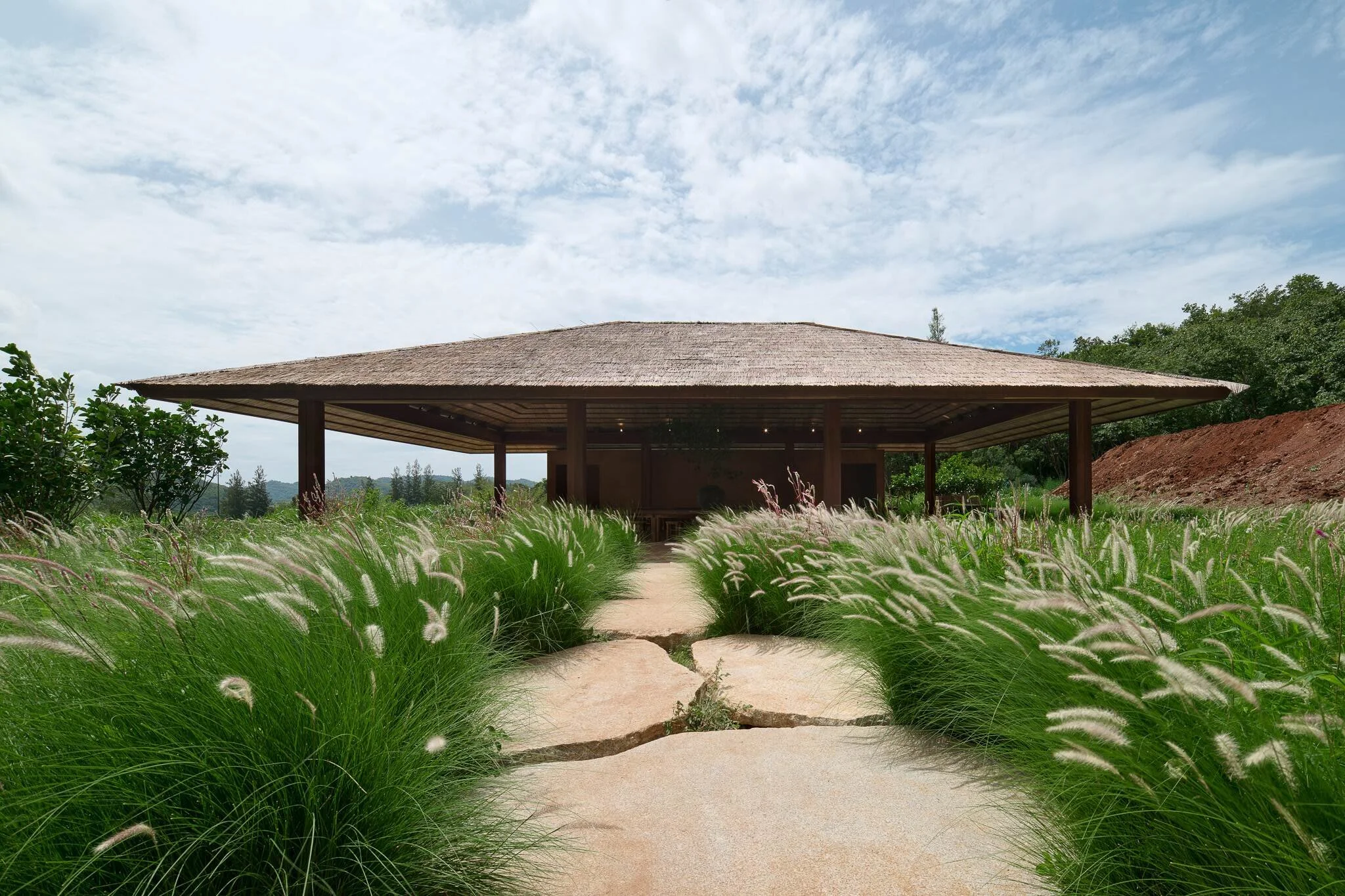Khao_Yai_Art_Forest-L_040.JPG