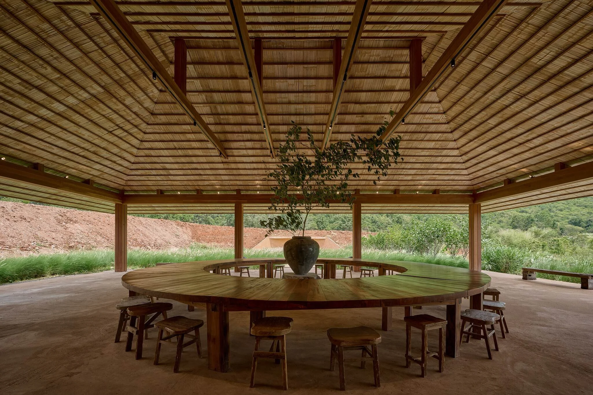 Khao_Yai_Art_Forest-L_058.JPG