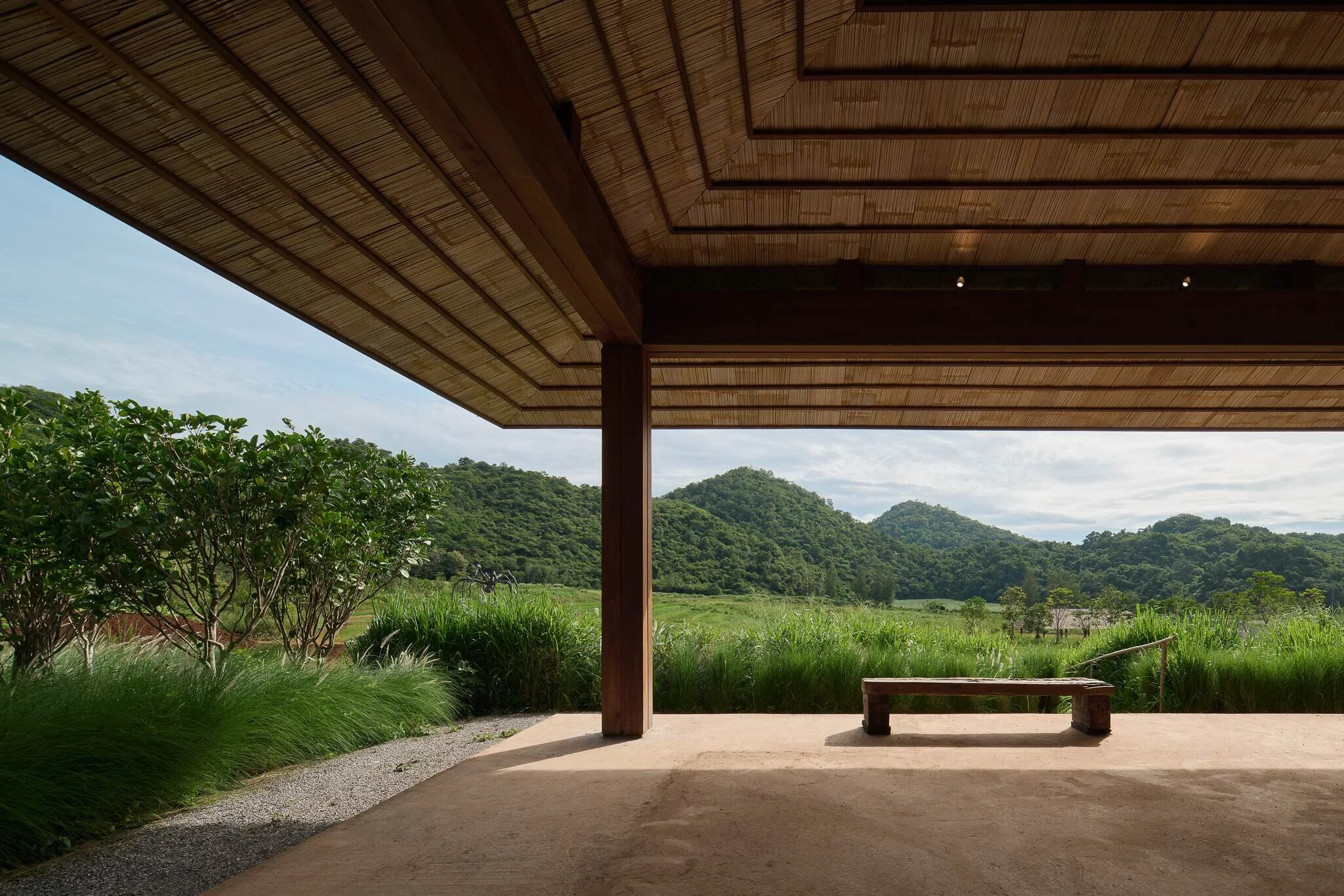 Khao_Yai_Art_Forest-L_066.JPG