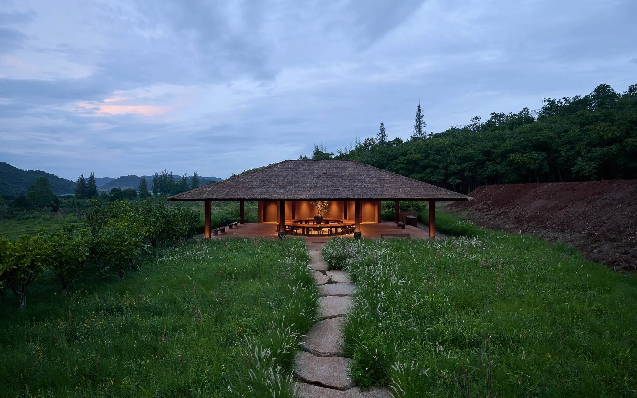 Khao_Yai_Art_Forest-L_117.JPG