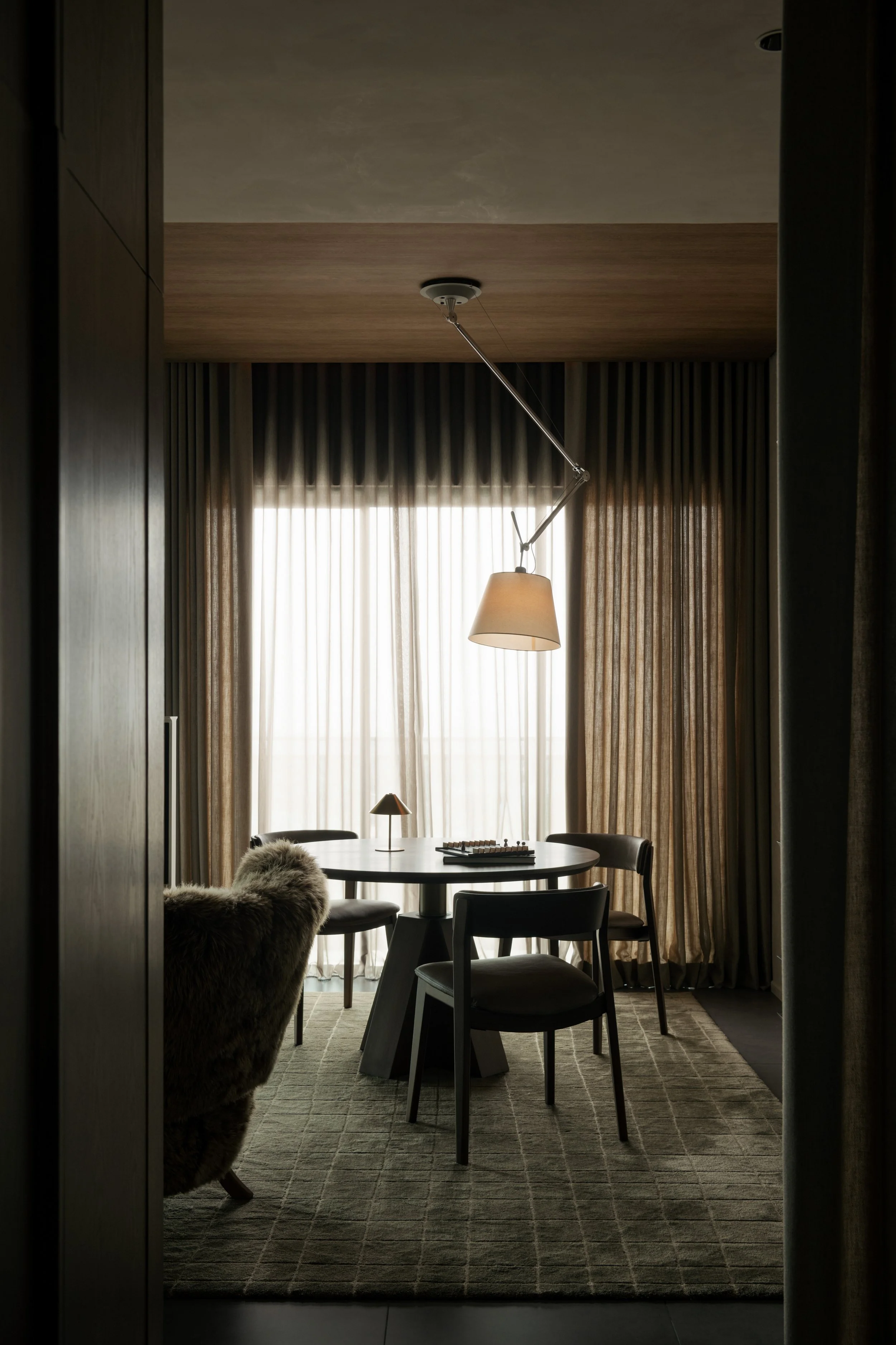 V2603-08 F7.jpg