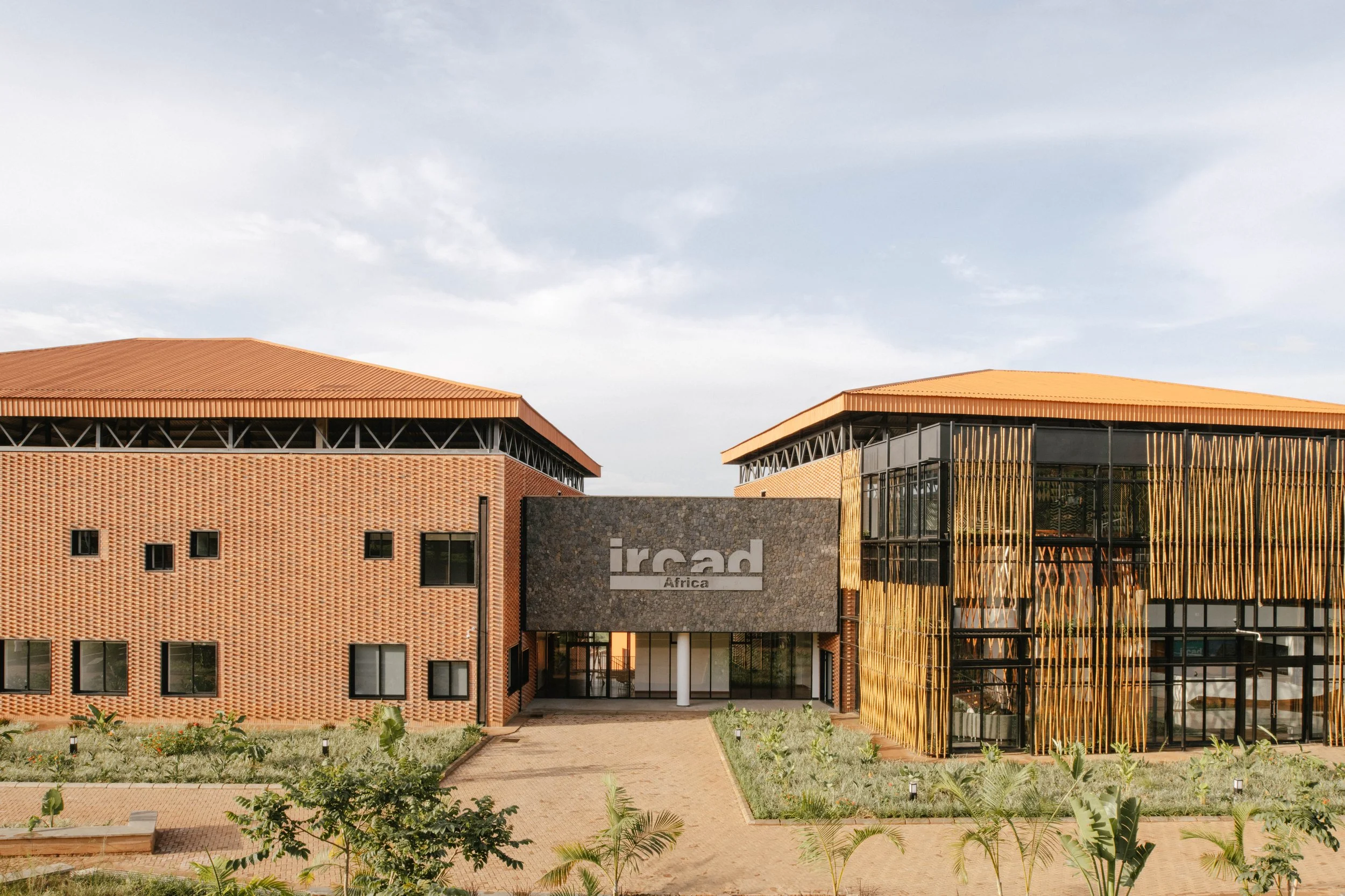 IRCAD-KIGALI-PATRICK SCHWEITZER & ASSOCIES _07-11-23_©Jules Toulet -5.jpg