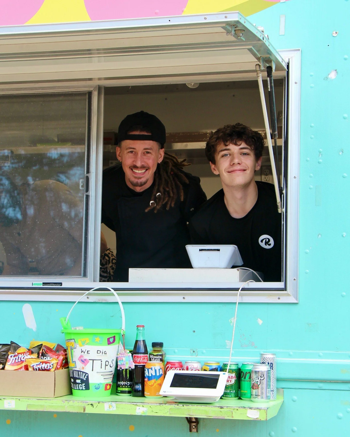 The Polkadot Panini is posted up at Town Cove Tap from 4 - 8 with lobster paninis, friendly faces, and all the golden, melty goodness you could ask for 😍🌊👏 Join us this Memorial Day Weekend!
