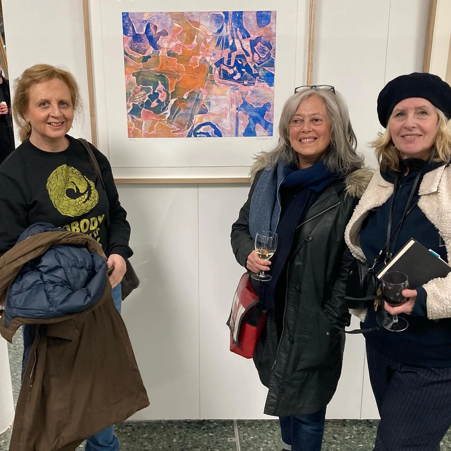 A very cheery (hic) PV and lovely Christopher Pearson print at the East London Festival of Print. I&rsquo;m in good company with printmaker buddies Stella and Dawn.

#eastlondonprintmakers #christopherpearsonart #festivalofprint2021 #printmakersofins