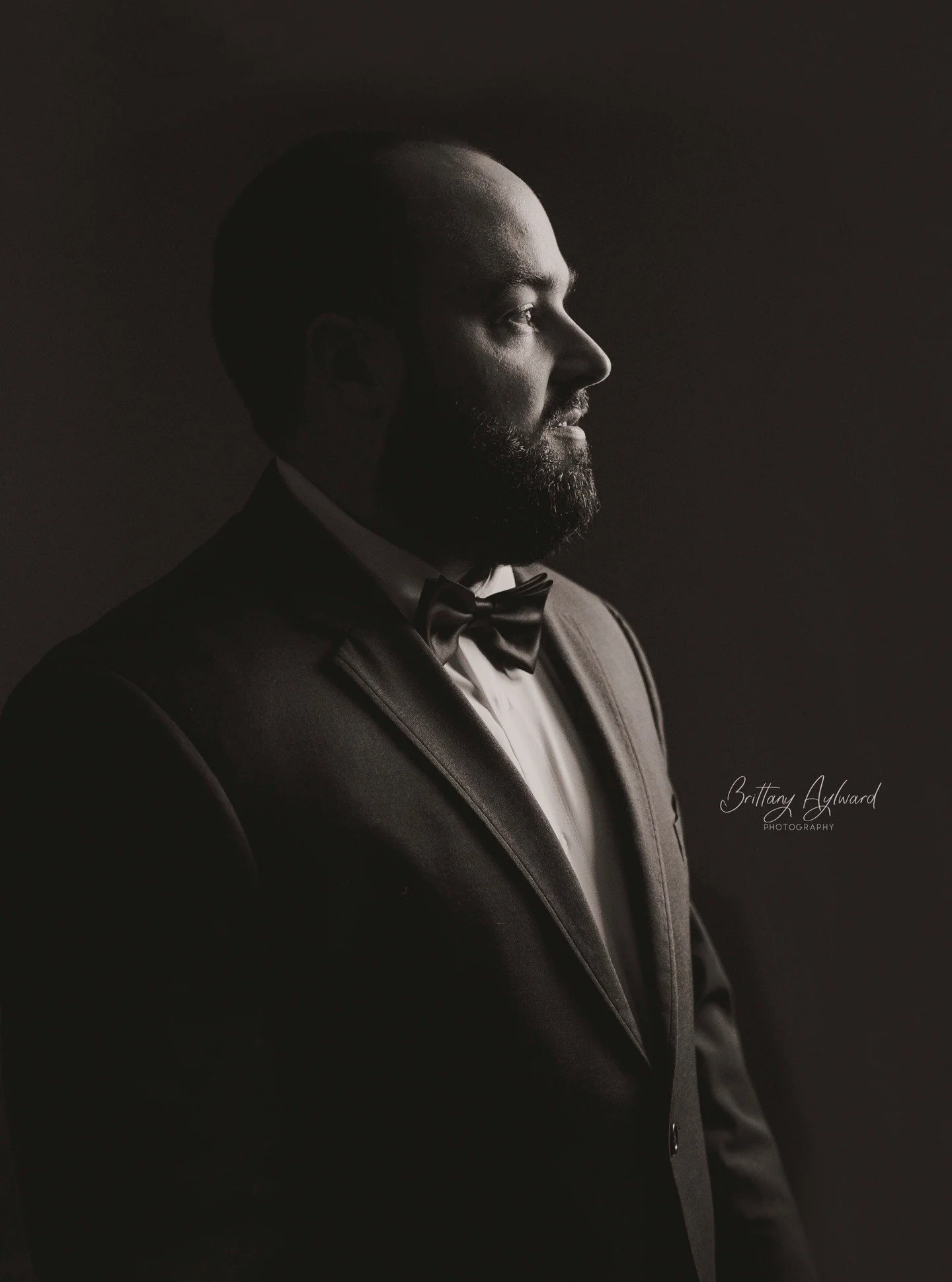 Finishing up on The Gaudet's wedding album! I might do a before and after edit on this photo! Big transformation!
#brittanyaylwardphotography2021 #atlanticweddingphotographer #peiweddingphotographer