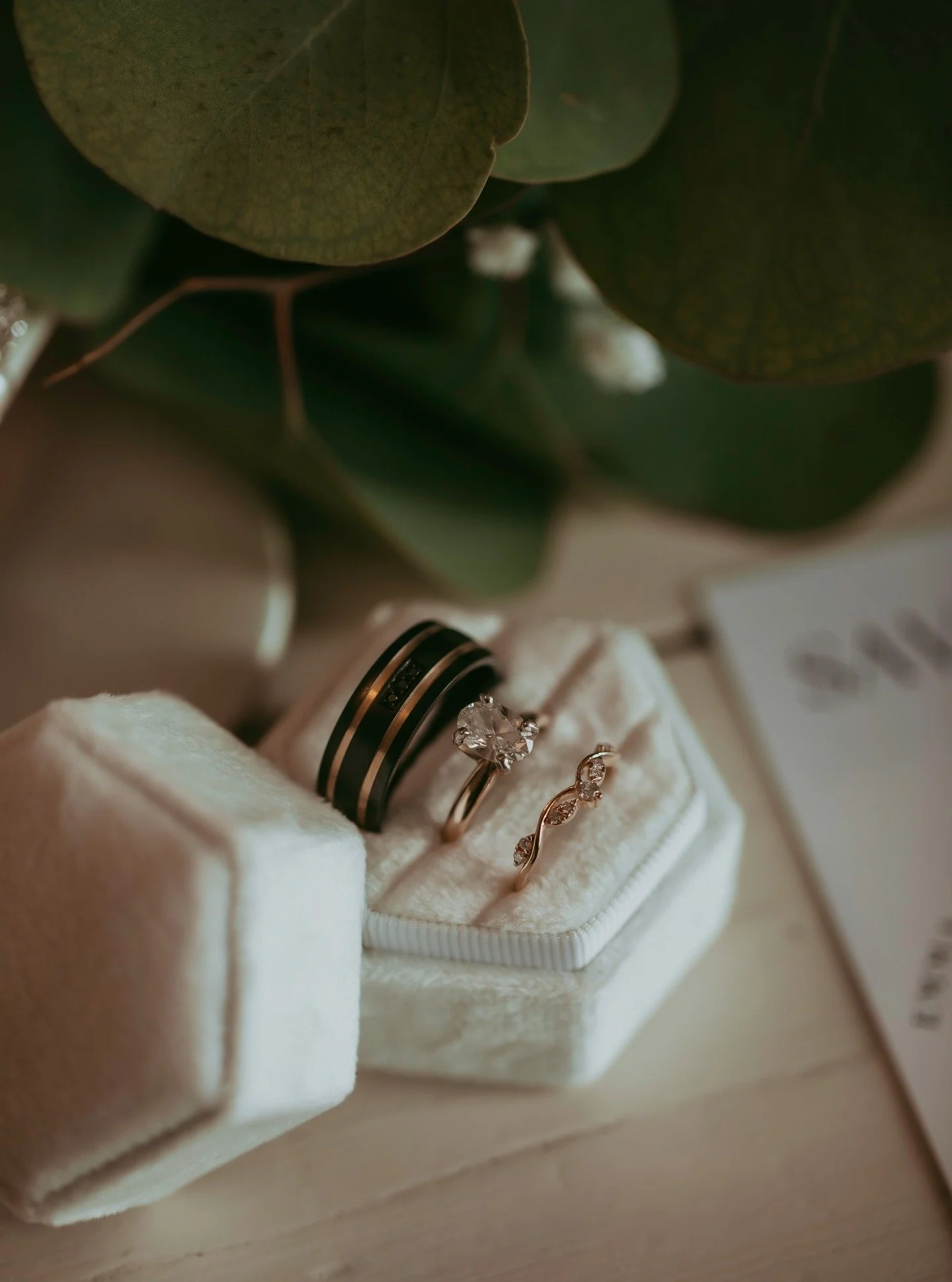 Can't forget about the detail photos! These rings are gorgeous <3