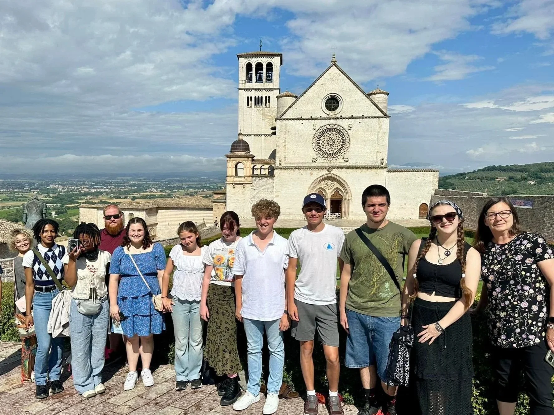 global-citizen-program-teen-travel-assisi-italy-group.jpg