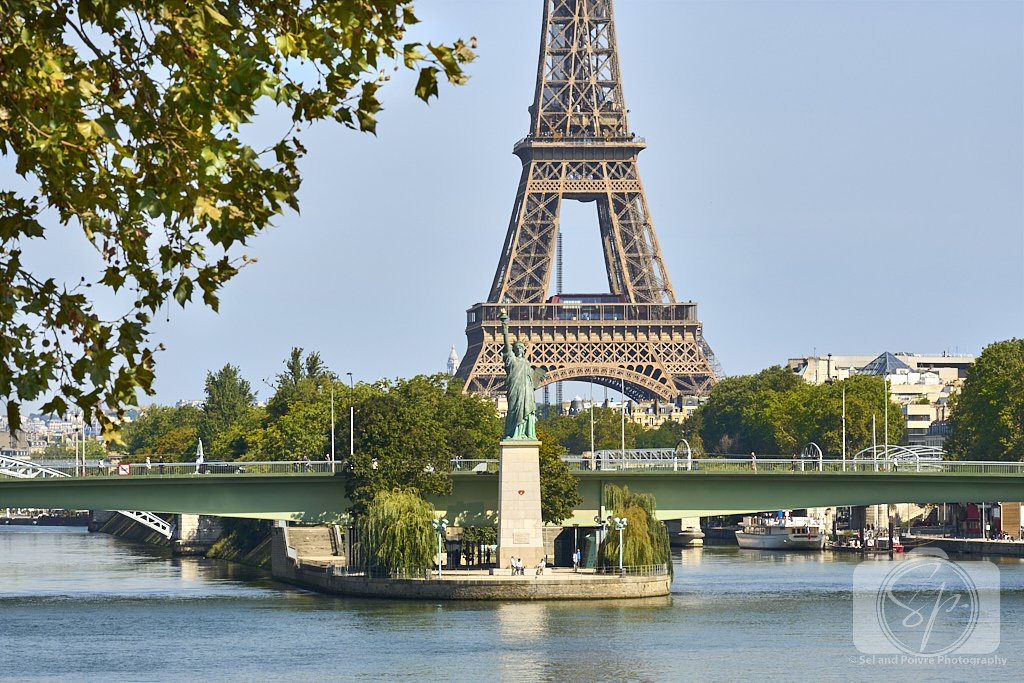 France-Paris-Statue-of-Liberty-Pont-Mirabeau-6.jpeg