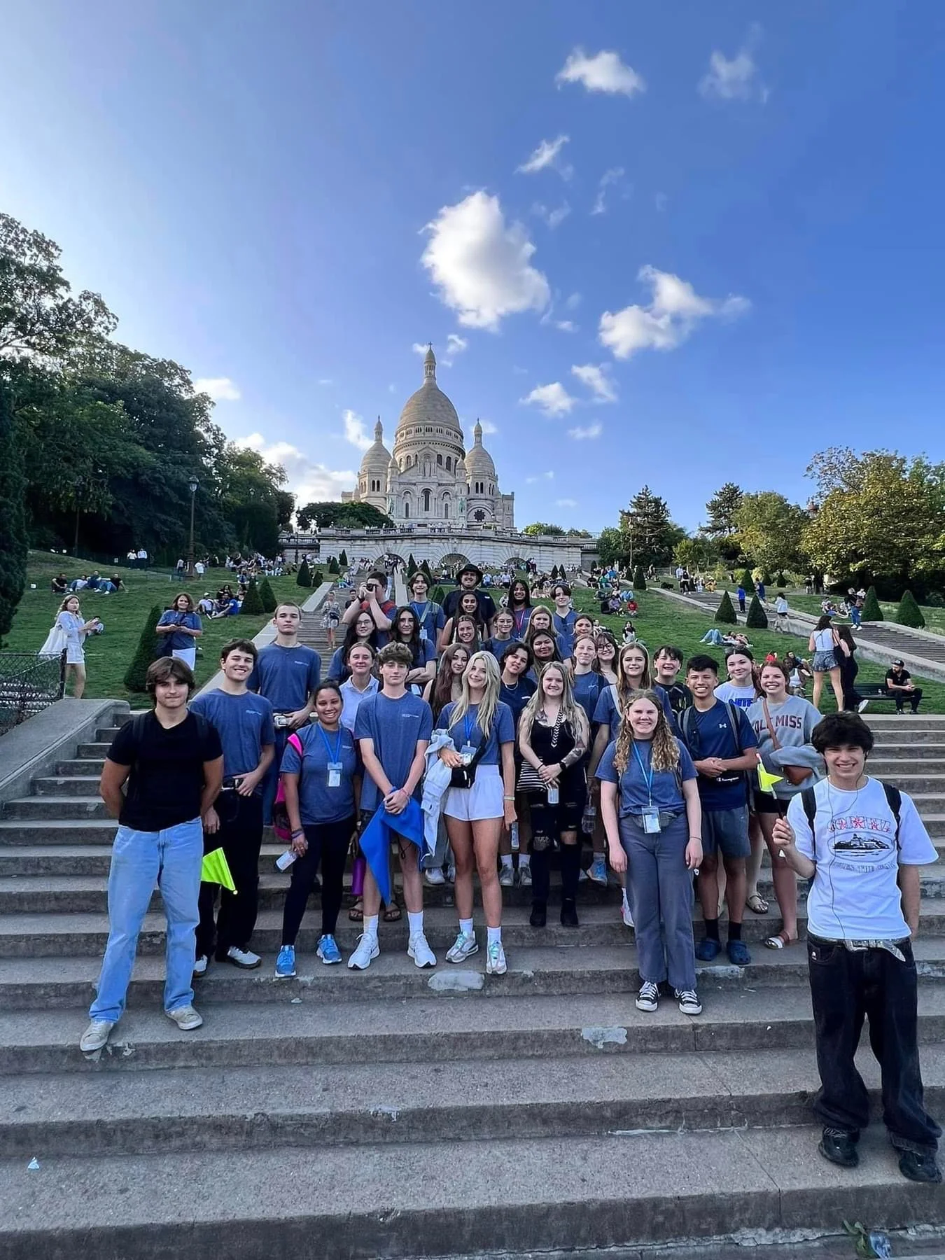 global-citizen-program-educational-teen-travel-class-trips-france-paris-sacre-group.JPG