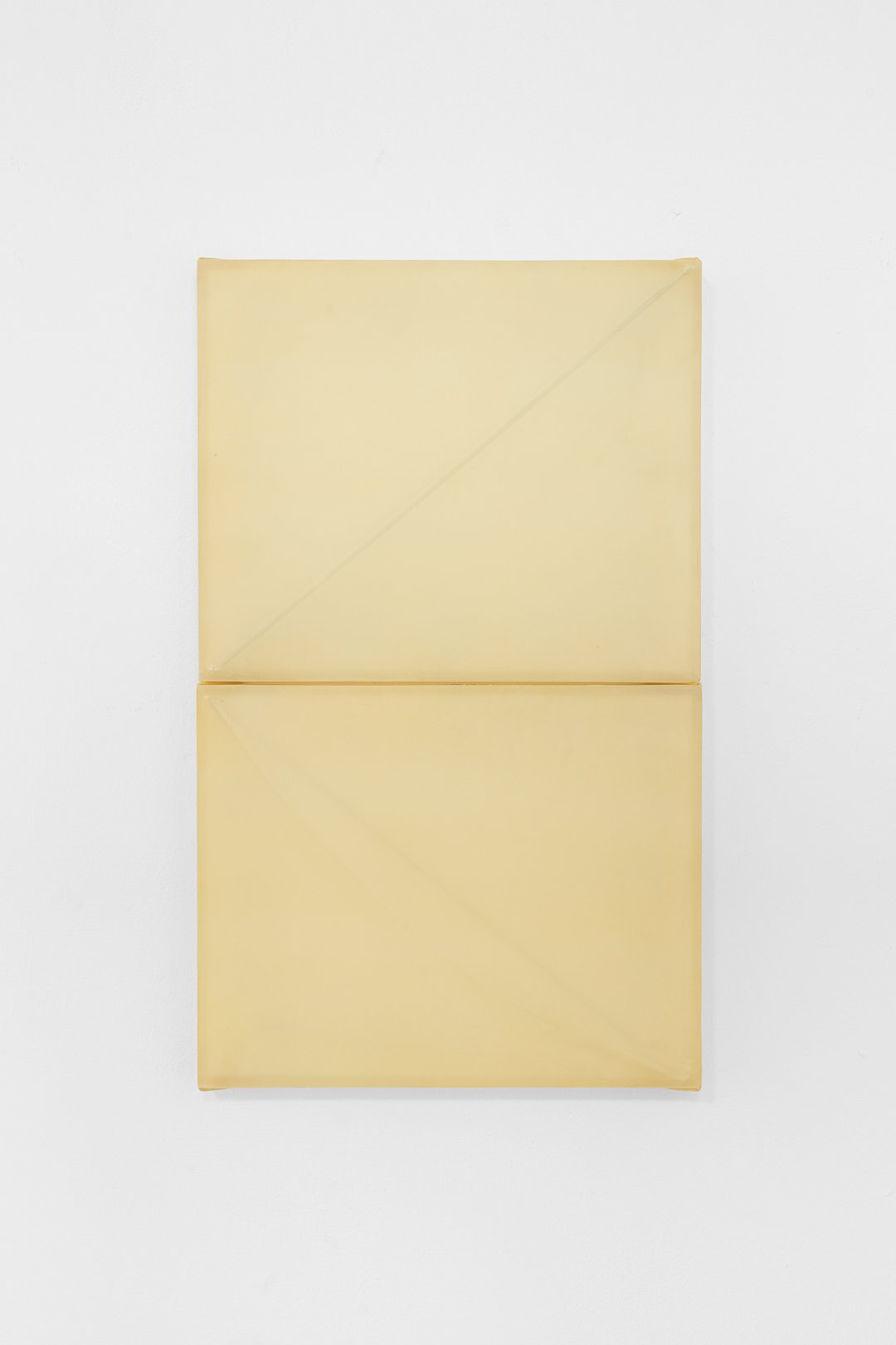 Francisco Pinto de Almeida, Straight/Bent (both). Grafite, tinta, papel plotter, vidro acrílico e látex,  49,5 x 30,2 x 3 cm, 2025
