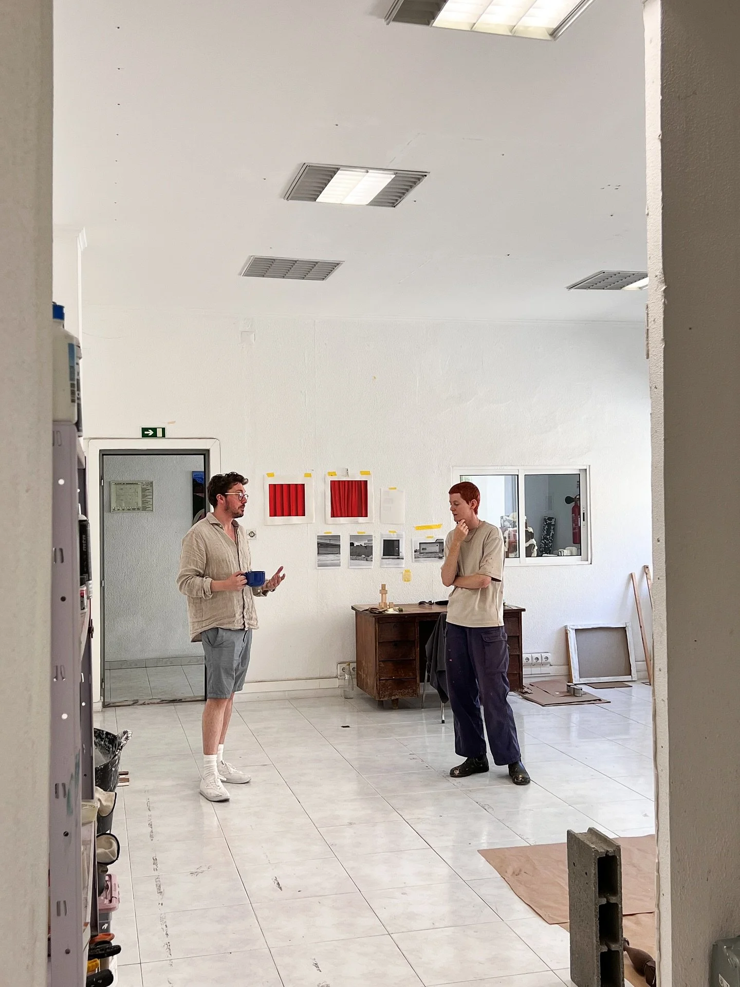 Today we were visited by Scott McCracken, the Programme Leader of Turps Banana&rsquo;s Correspondence Course. He went through the artist studios to exchange thoughts about their works and answer questions that they might have for him. Here are some p