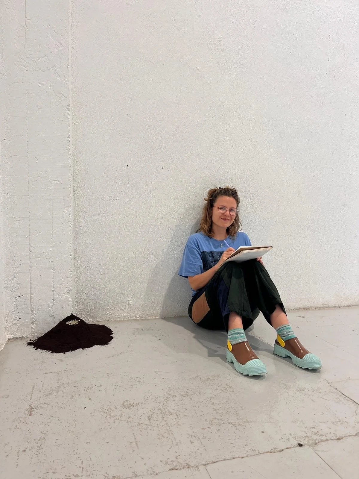 + Catarina Real
Catarina Real (1992, Barcelos, Portugal) is the guest curator of the final exhibition of PADA 52&rsquo;s artists group.

Catarina works at the intersection between artistic practice and theoretical research in the expanded fields of p