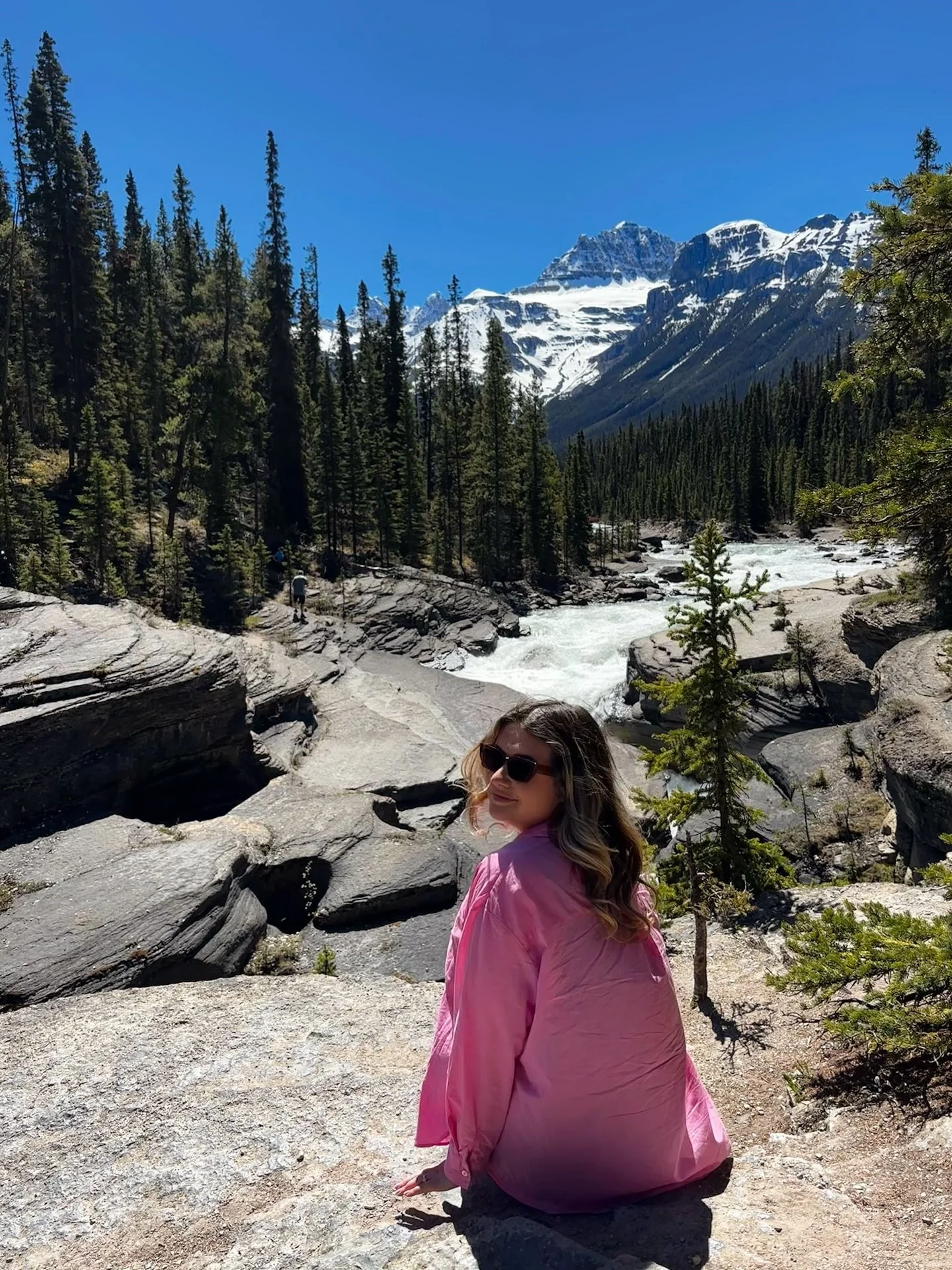 Back from canada 🇨🇦🍁🏞️

A trip filled with wildlife, surreal scenery and literally thousands of photos🤍

Looking forward to finishing up a few projects I&rsquo;ve been working on now i&rsquo;m back and hopefully be able to share soon!

#graphicd