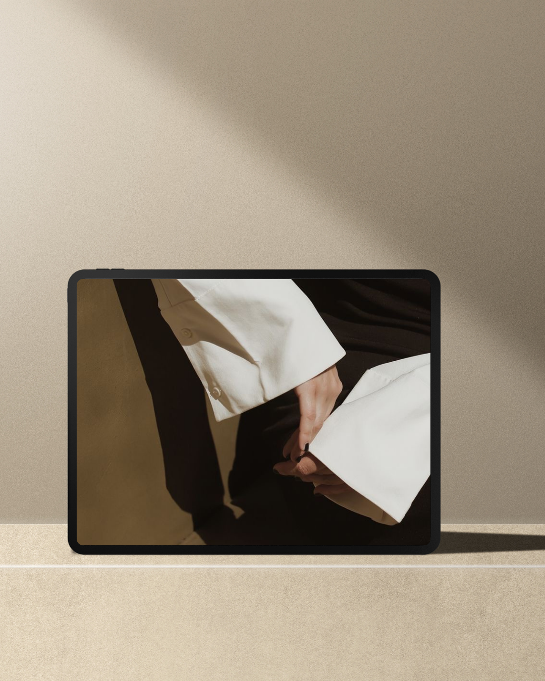 Everesse Luxury Brand Consulting 1.png