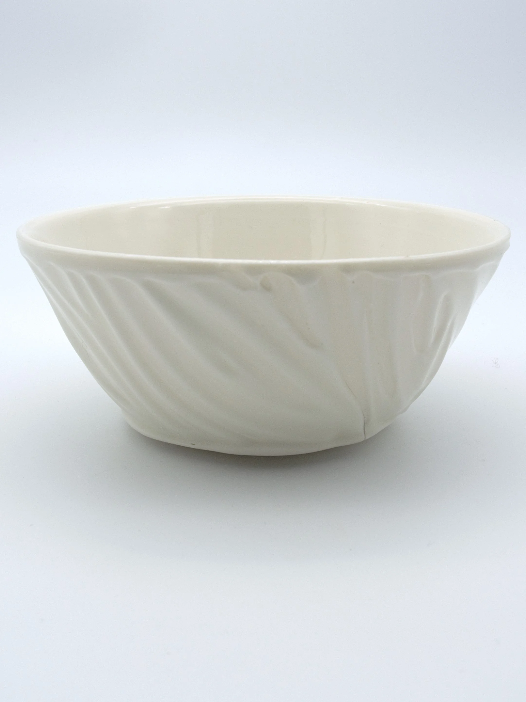 55. Lexie Macleod Pottery Bowl II.jpg