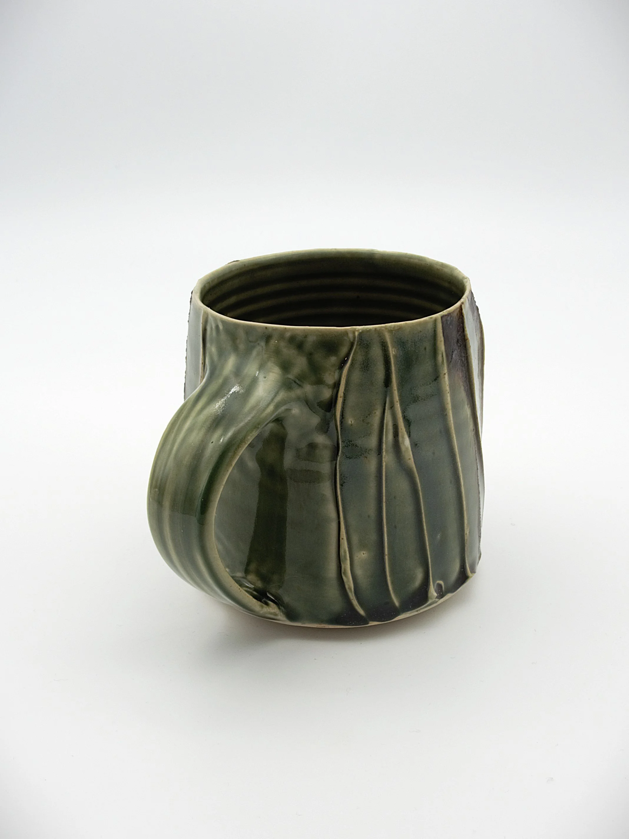 40. Mug b.jpg