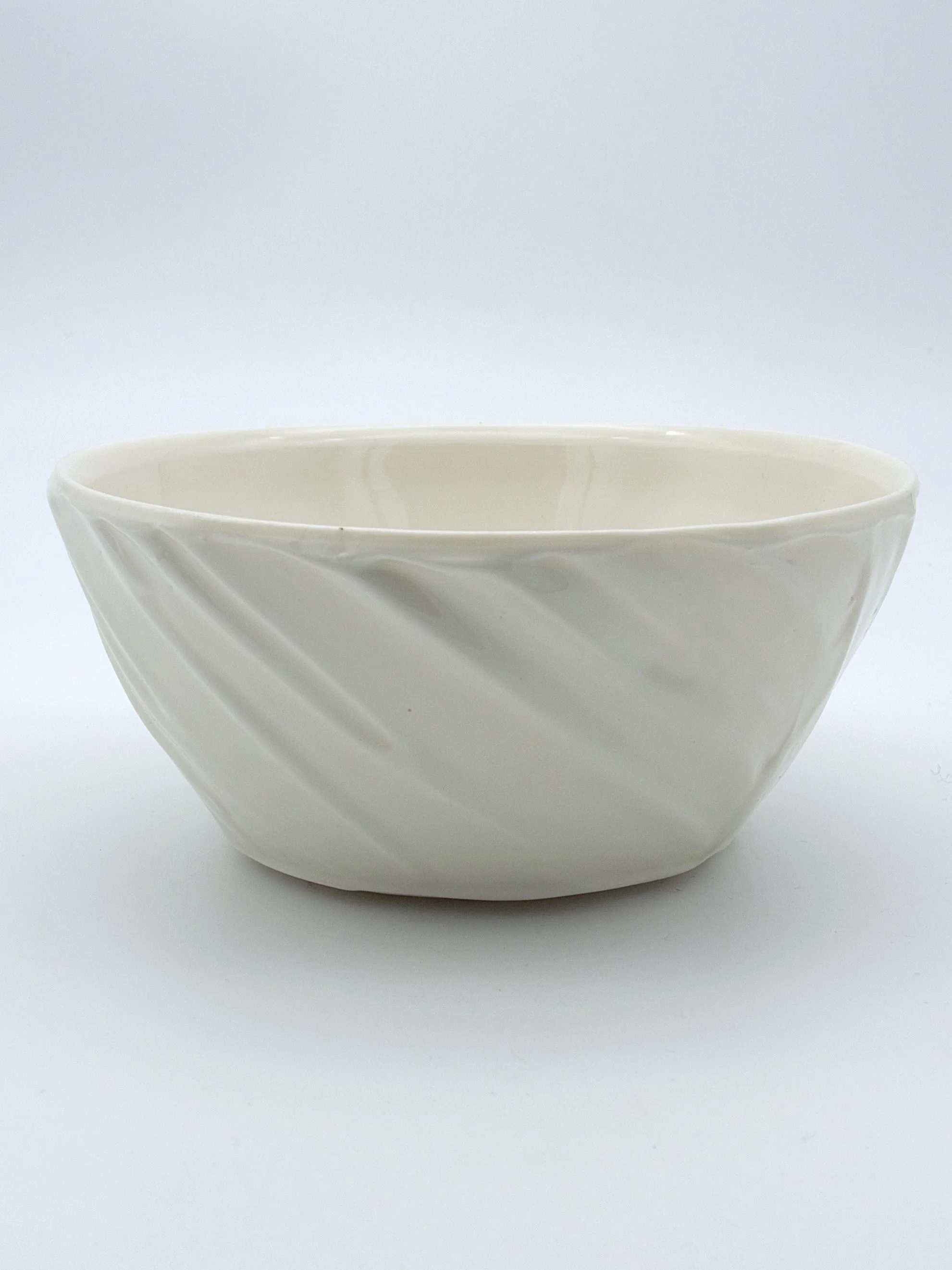 61. Lexie Macleod Pottery Bowl II.jpg