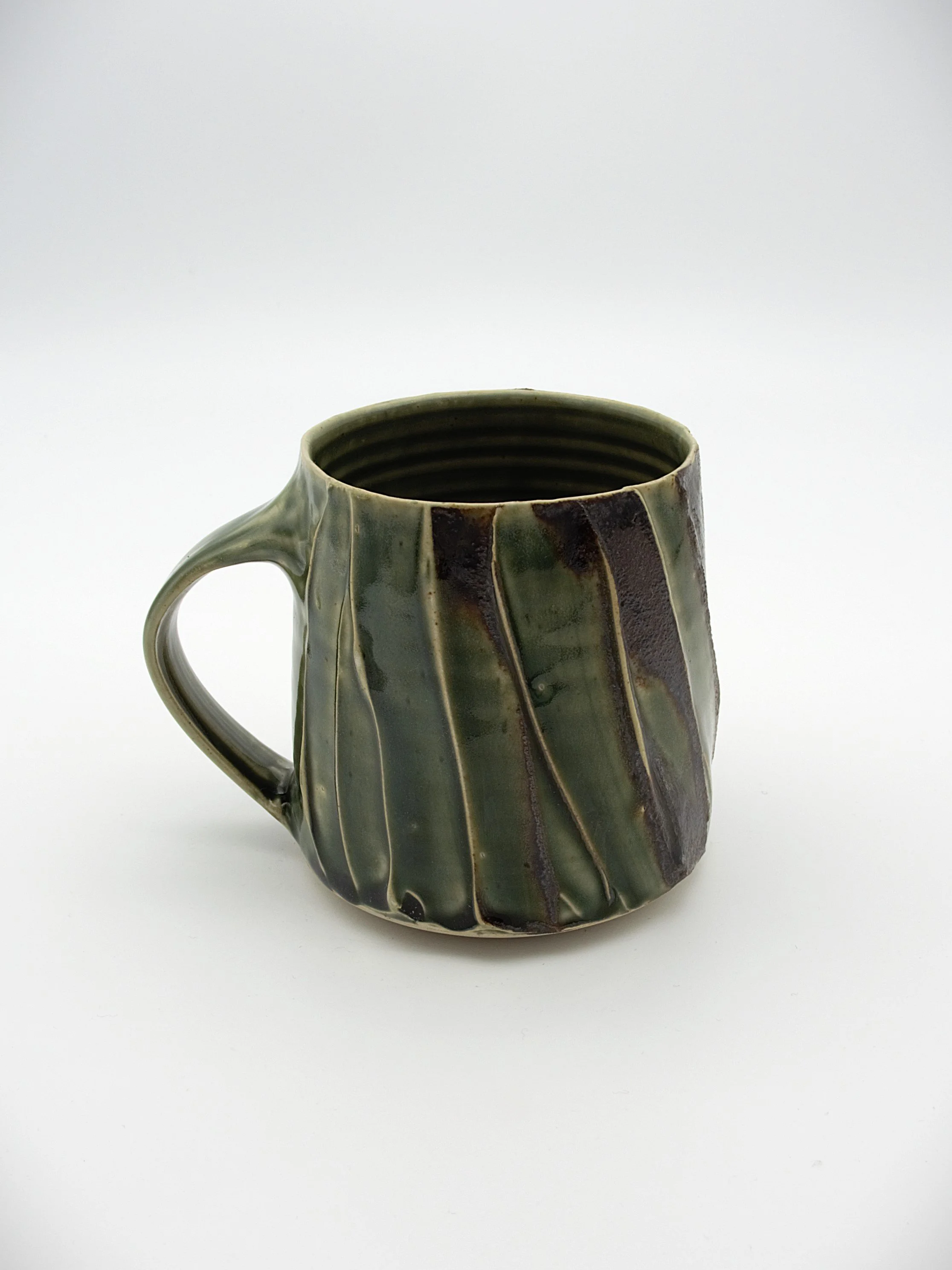 40. Mug c.jpg