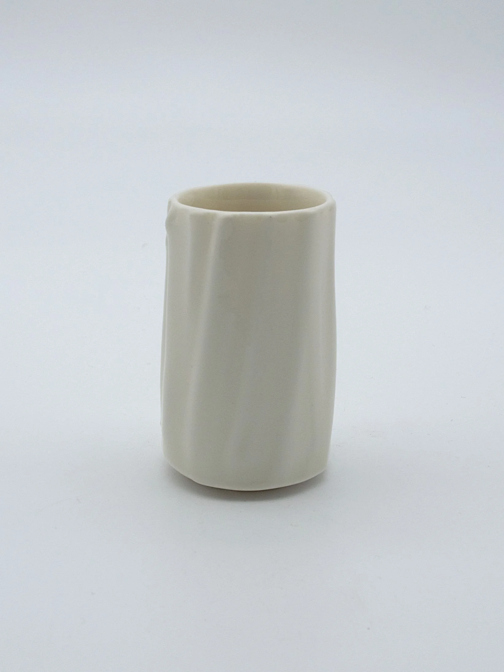 40. Lexie Macleod Pottery Dram I.jpg