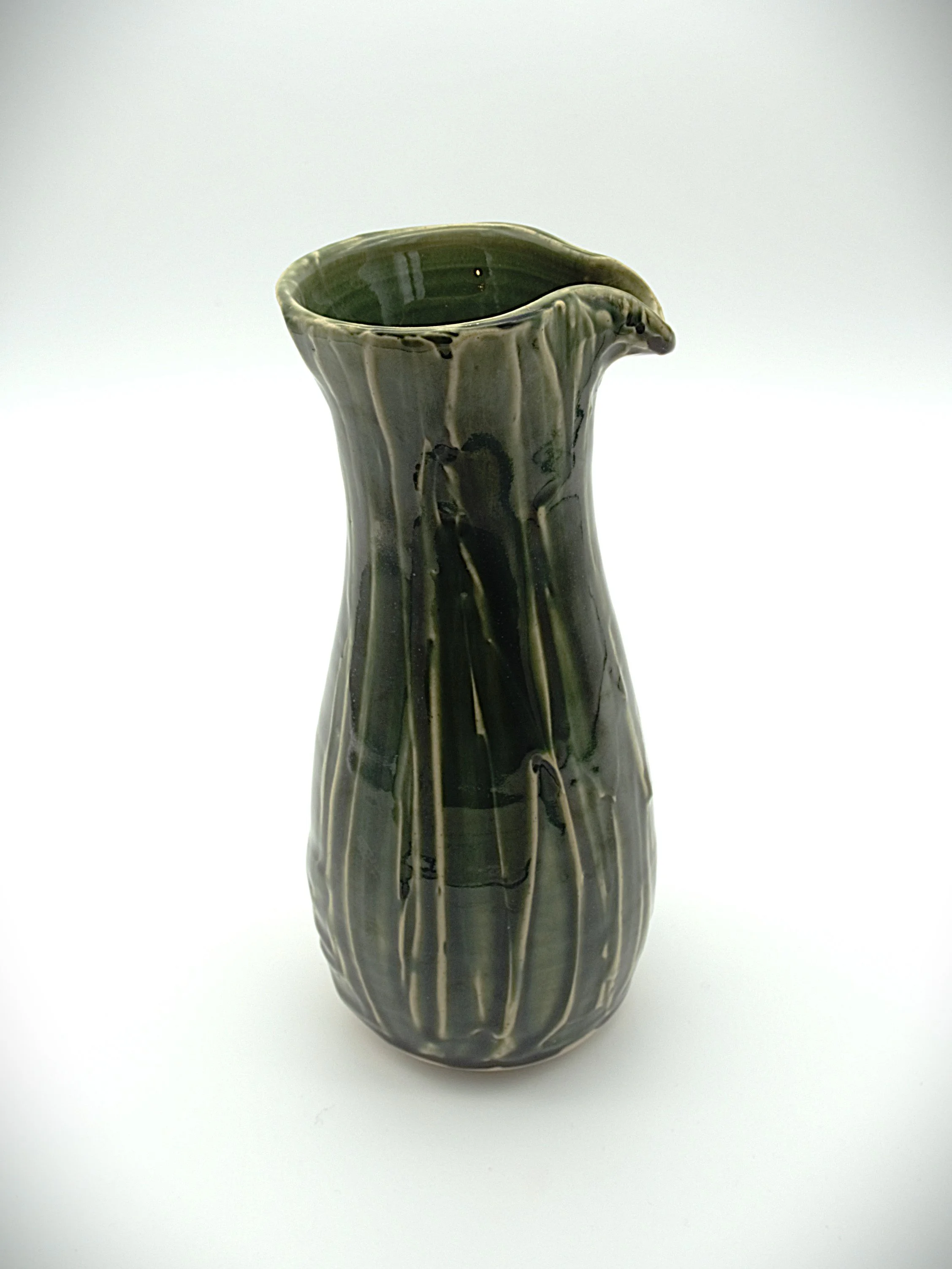2. Jug b.jpg