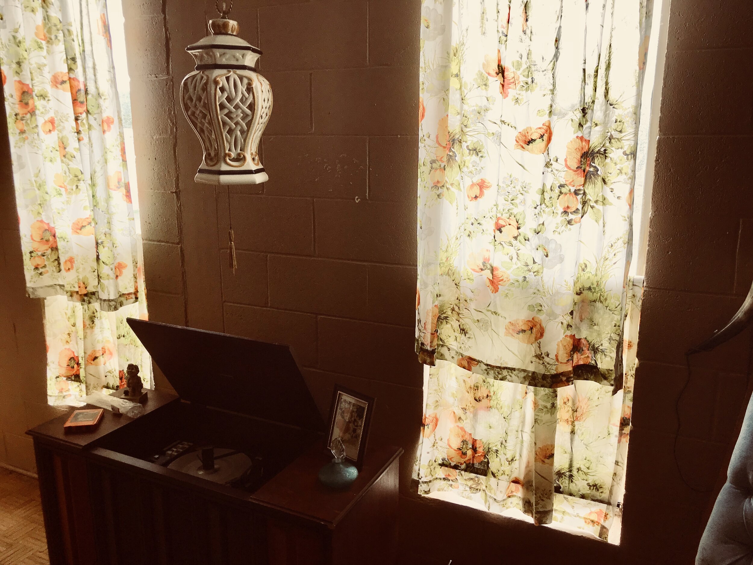 Jim Jones Bedroom 1970's 