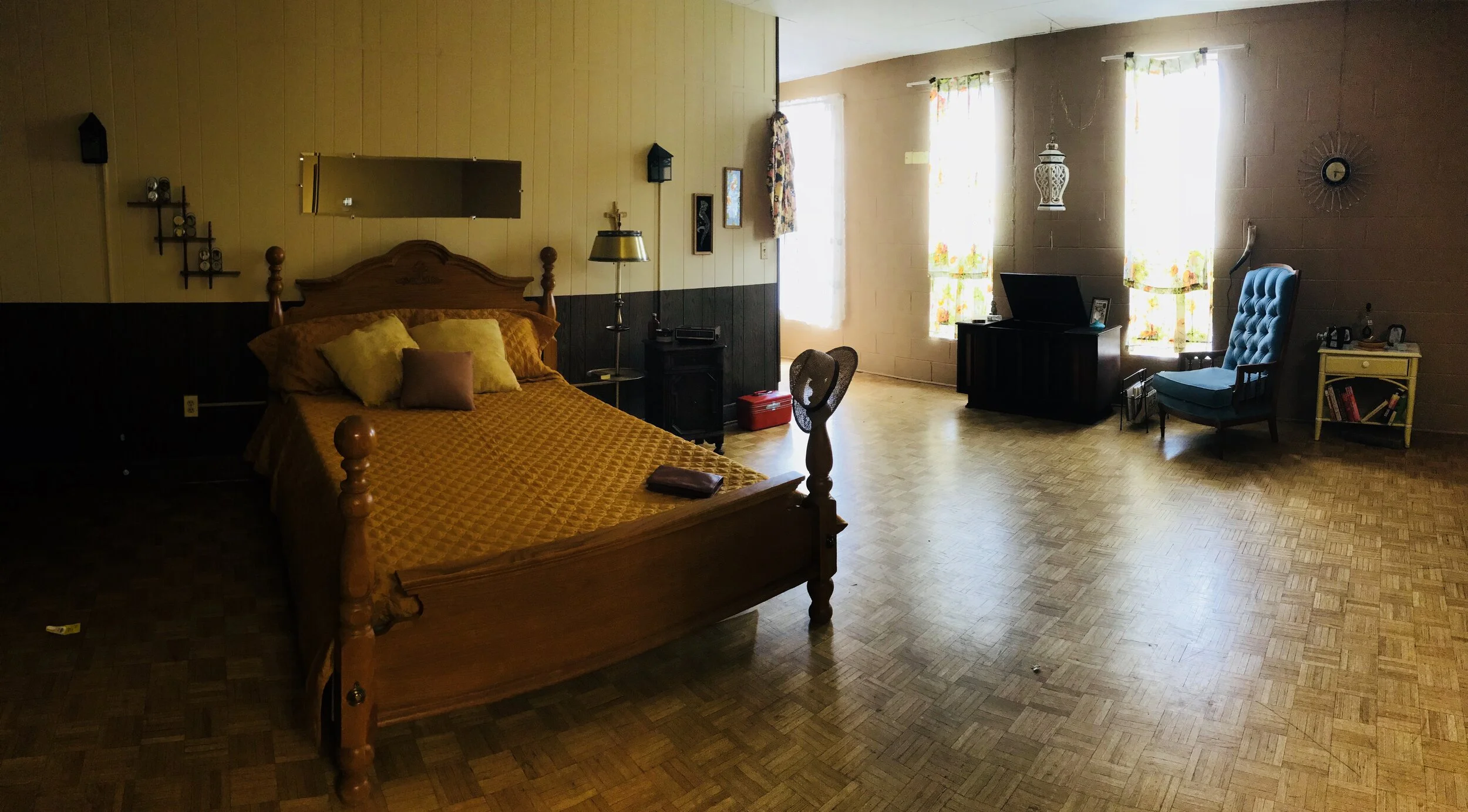 Jim Jones Bedroom 1970's 