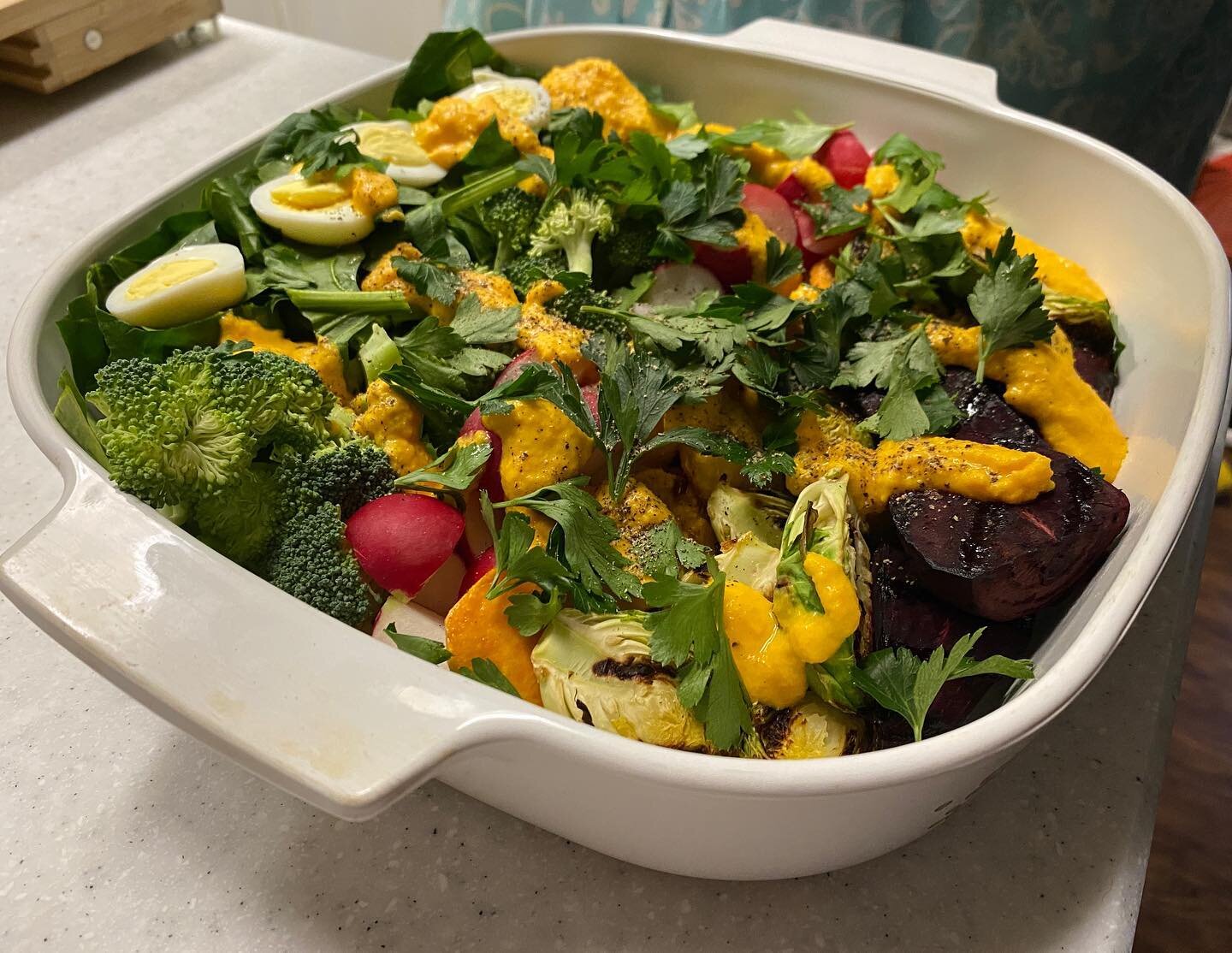 We've been craving colourful veggies in our house. I think we made something really pretty and very satisfying. Also, I think we just found our new favourite salad dressing....and I don't think I'll be able to not have it in our house for the rest of