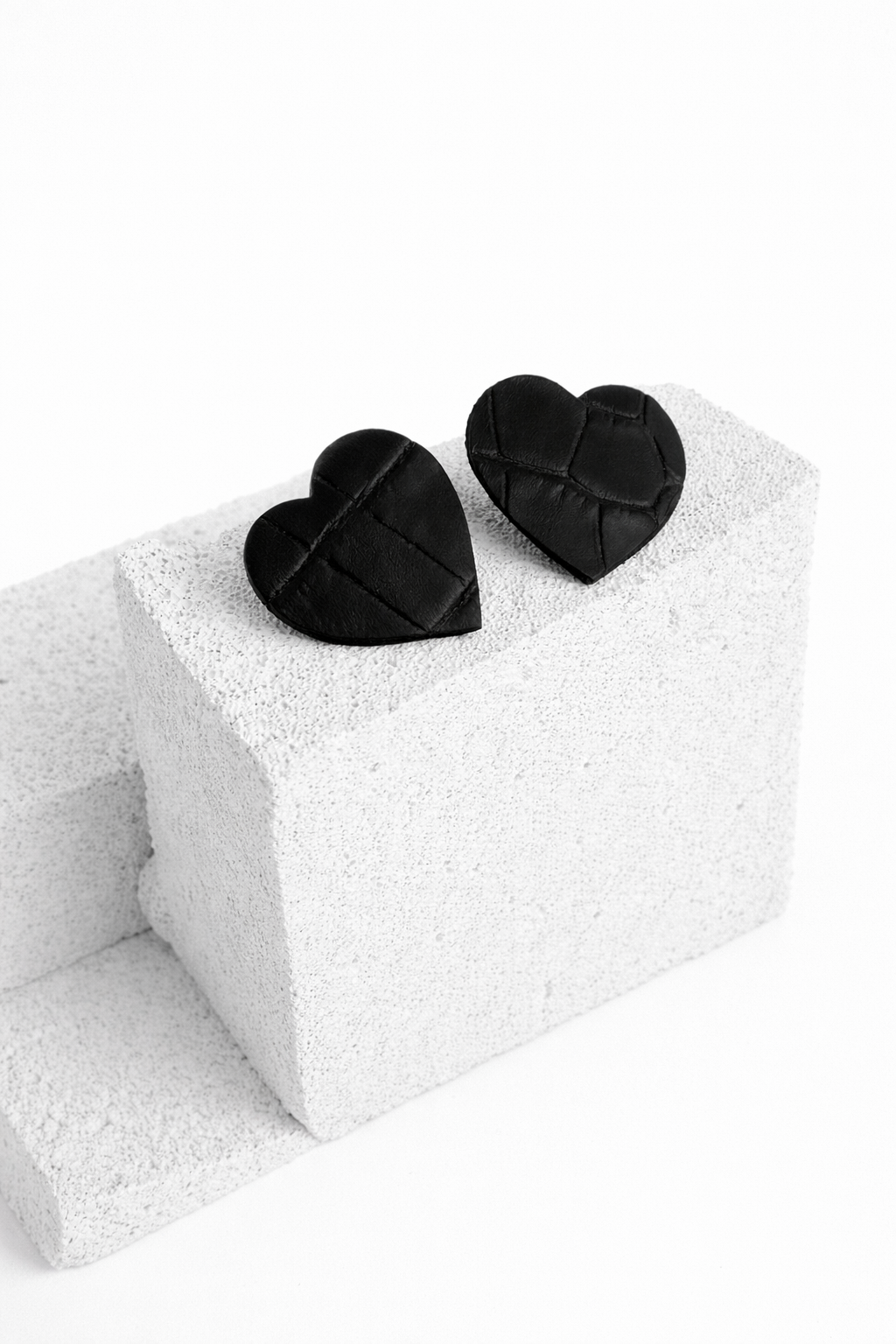 heart-shaped-earrings