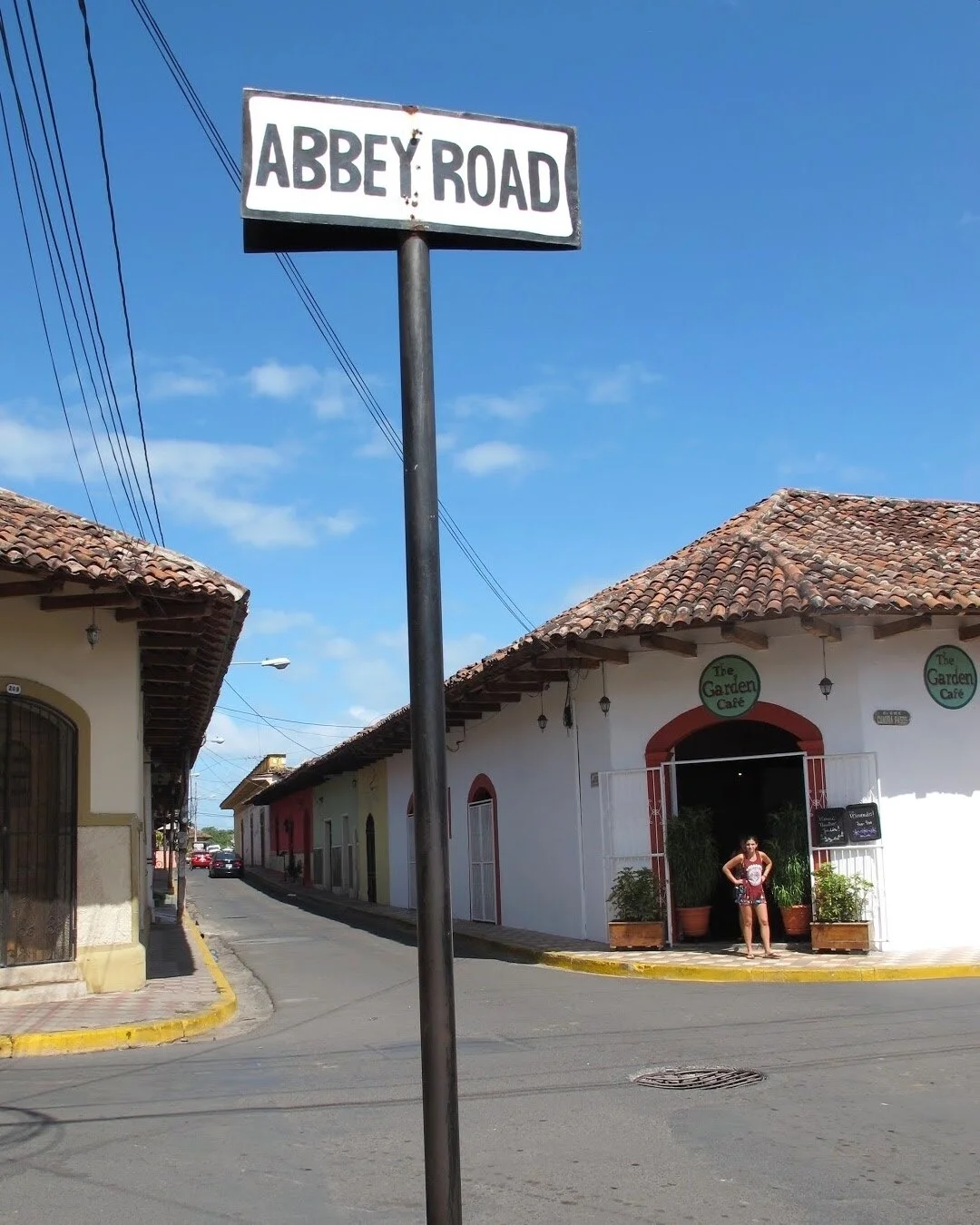📍🇳🇮 Happy Global Beatles Day! While this may not be the original inspiration for the album, Abbey Road in Nicaragua's Granada is just a block from this bright, effervescent city's Parque Central. We highly recommend including a visit to Granada as