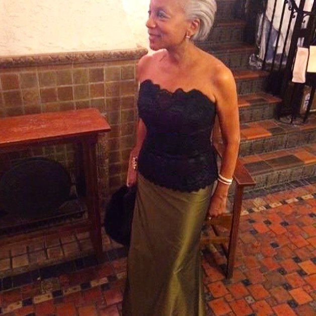 #fashionflashbackfriday 1st of the new year! Glamorous good friend @yvonnedurant purchased this stunning vintage @natori bustier from HOT a few years ago. How chic is she?? Hello 2026! 💃🏽❤️💃🏽❤️💃🏽❤️💃🏽